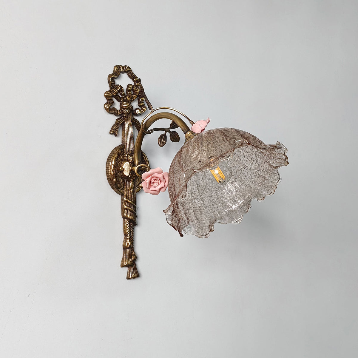 asfour-brass-wall-lamp