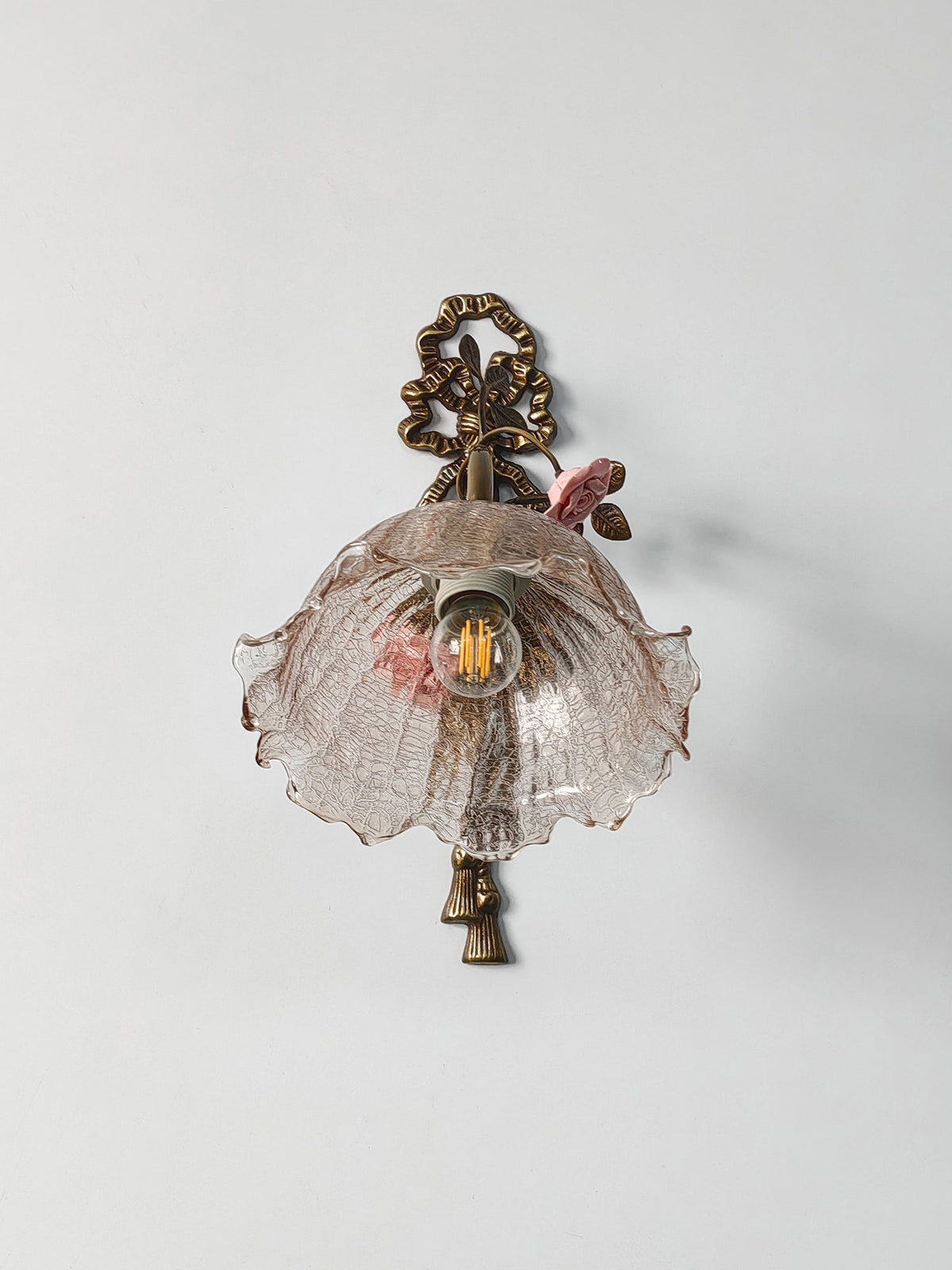 asfour-brass-wall-lamp