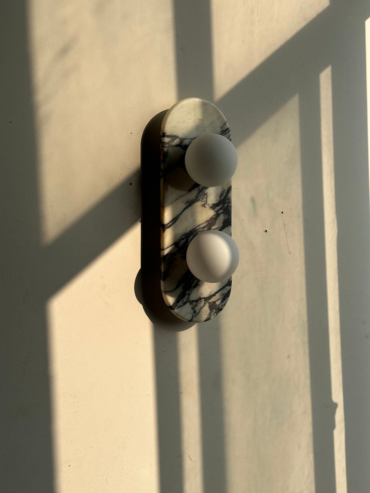 asteria-wall-lamp