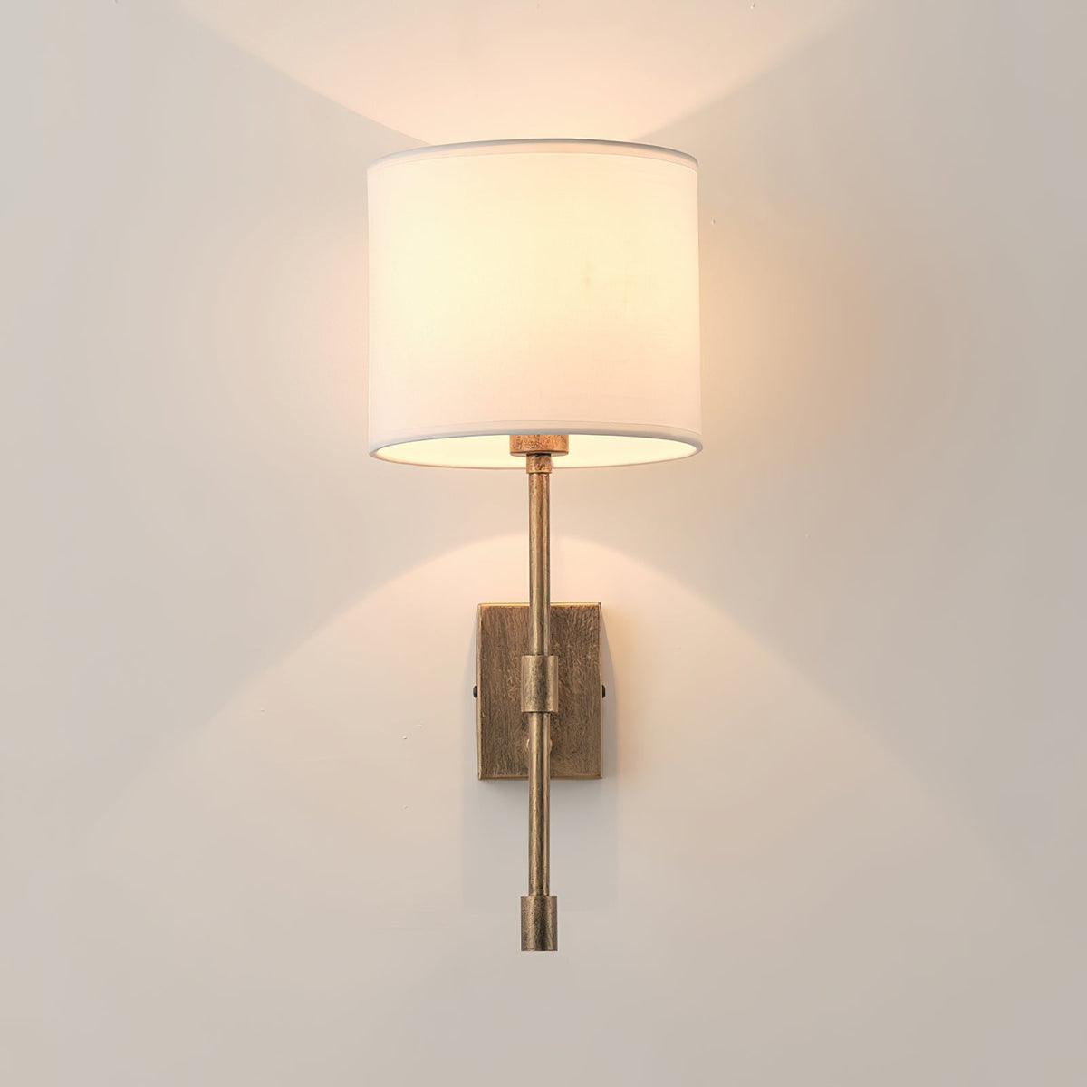 atticus-wall-lamp