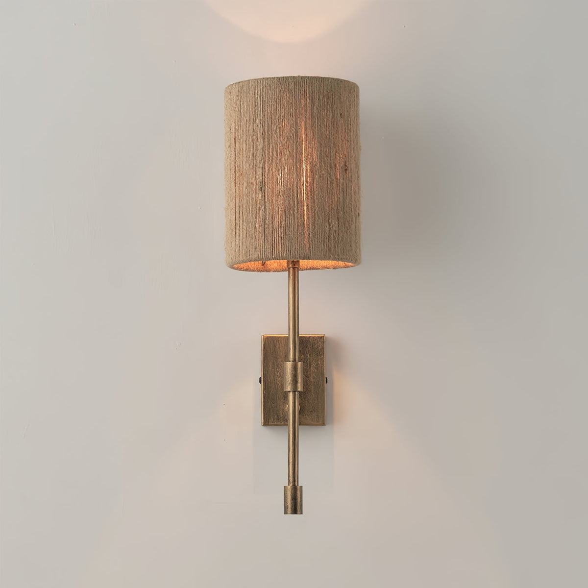 atticus-wall-lamp
