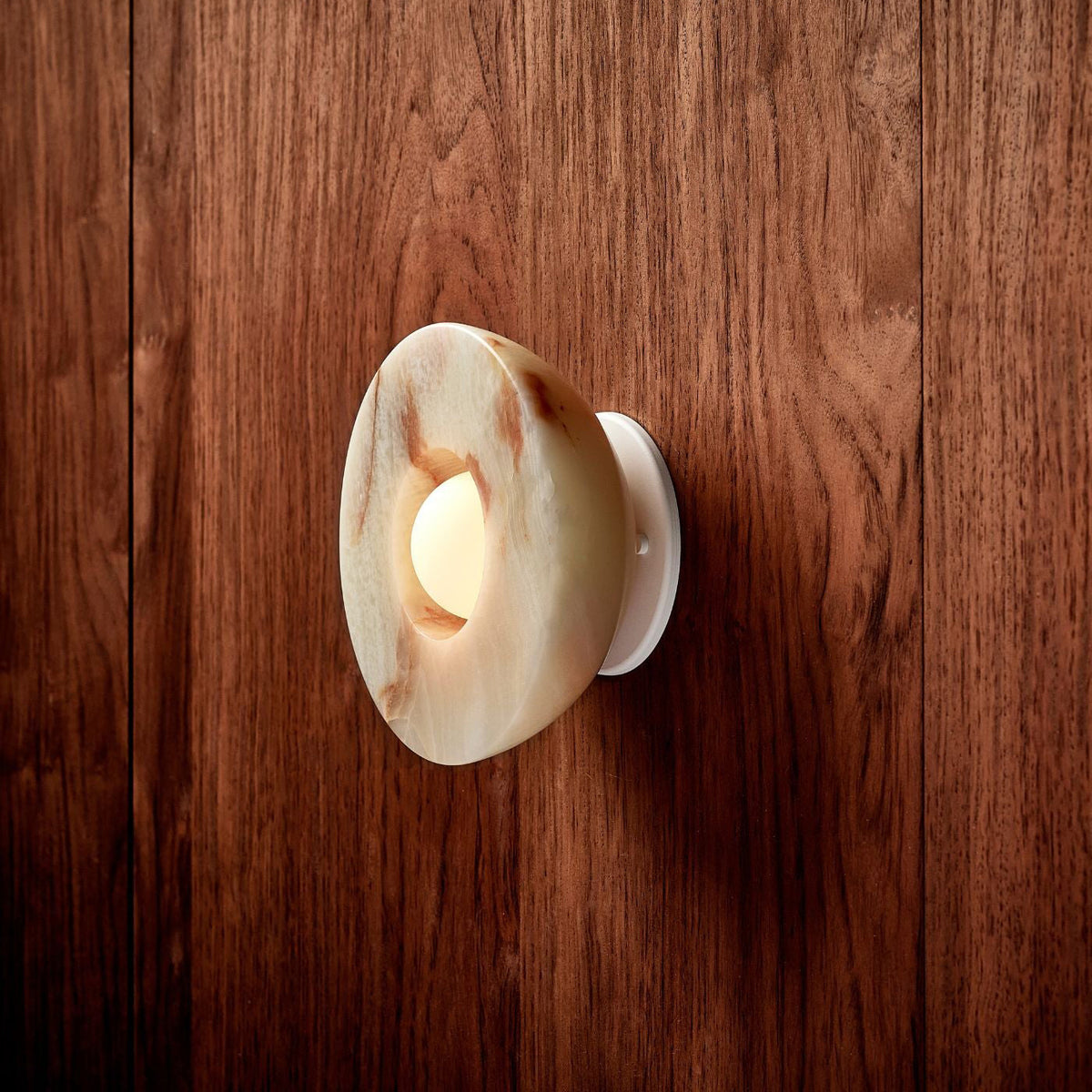 aurelia-surface-sconce