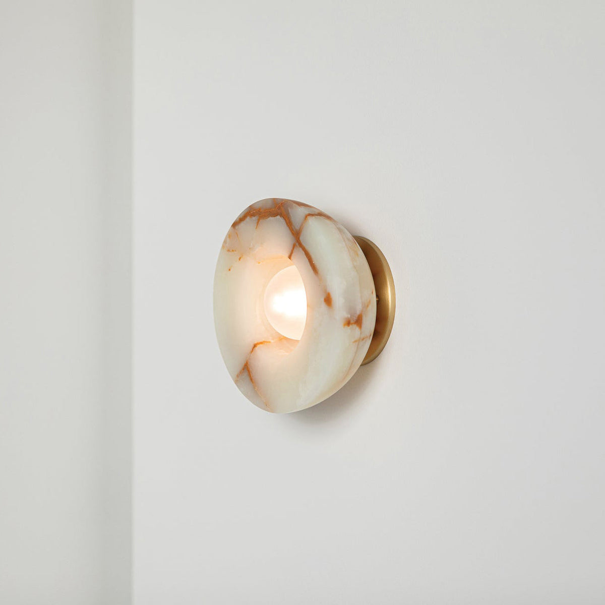 aurelia-surface-sconce