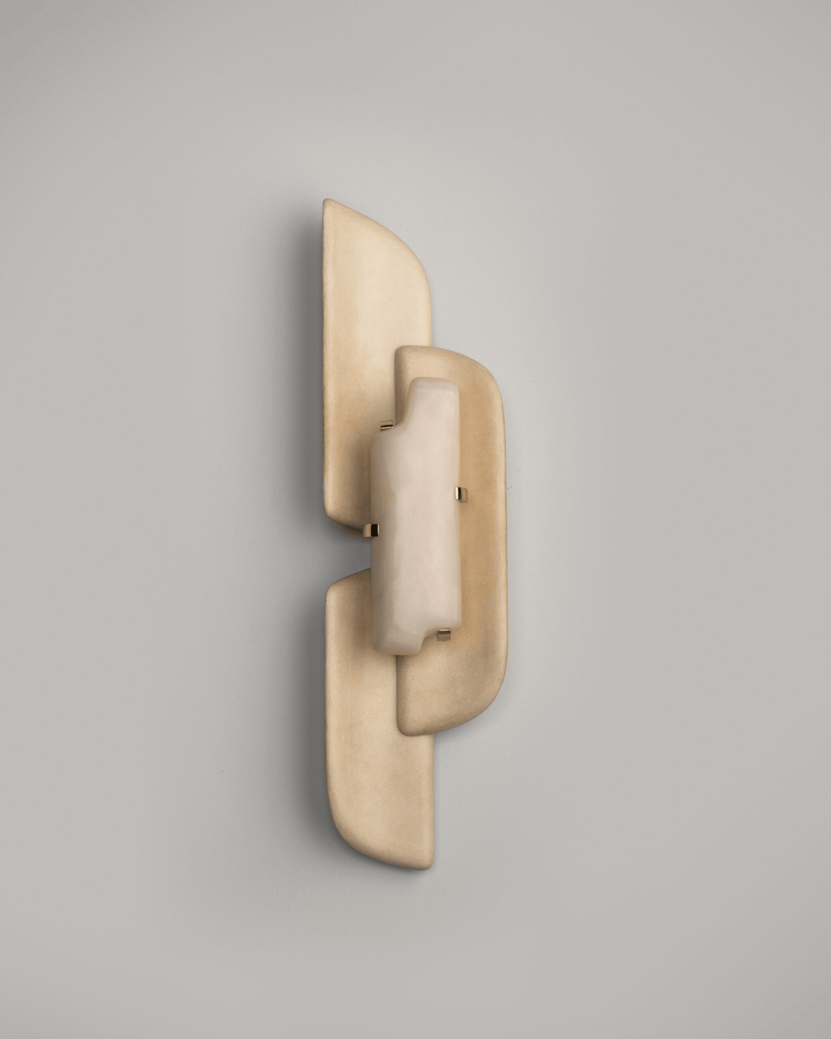 Aurellin Alabaster Wall Sconce – Sculptural LED Wall Light