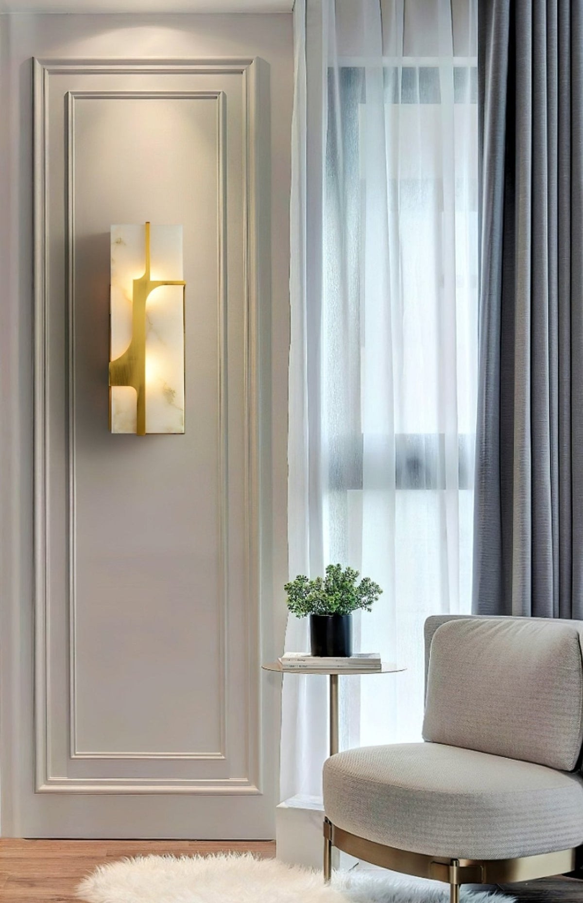 Aurevon Alabaster Wall Sconce in Brushed Brass – Modern Luxury Lighting