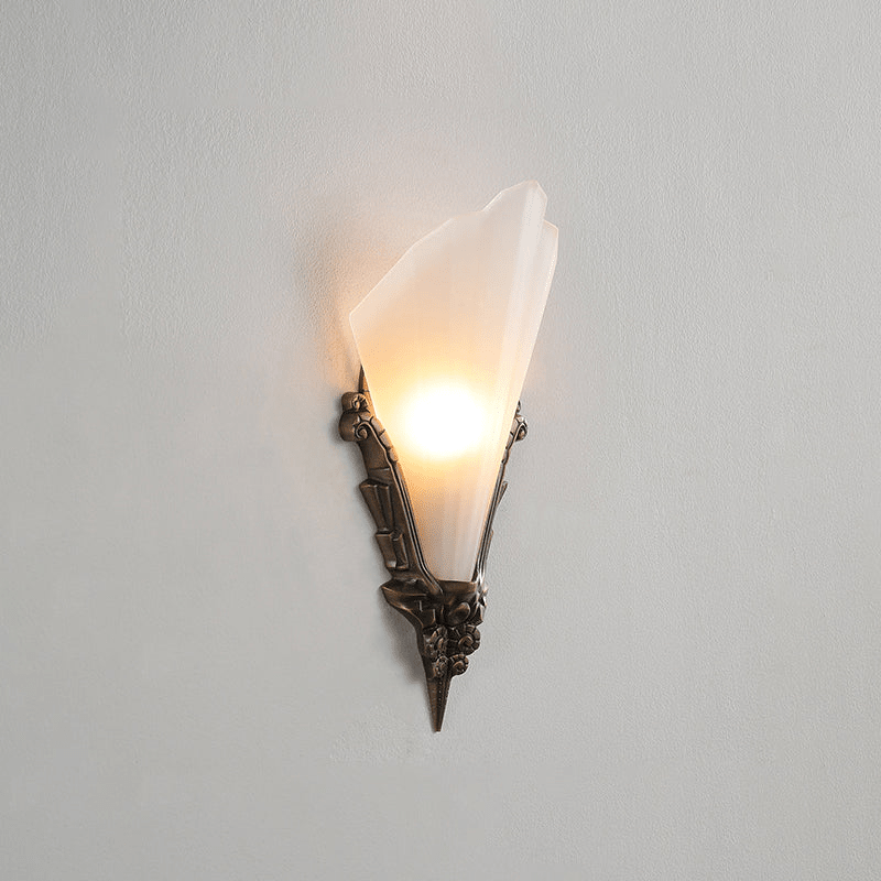 Aurivelle Art Deco Wall Sconce with Fluted Alabaster Glass and Antique Brass