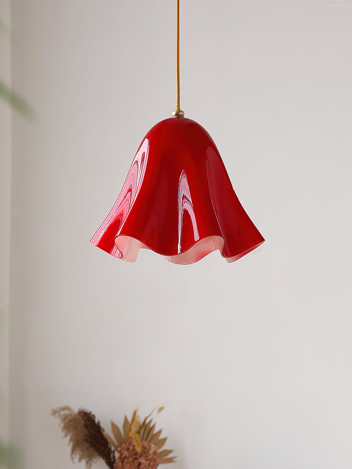 Vera Bloom Pendant Lamp – Sculptural Glass Chandelier in Gradient Hues
