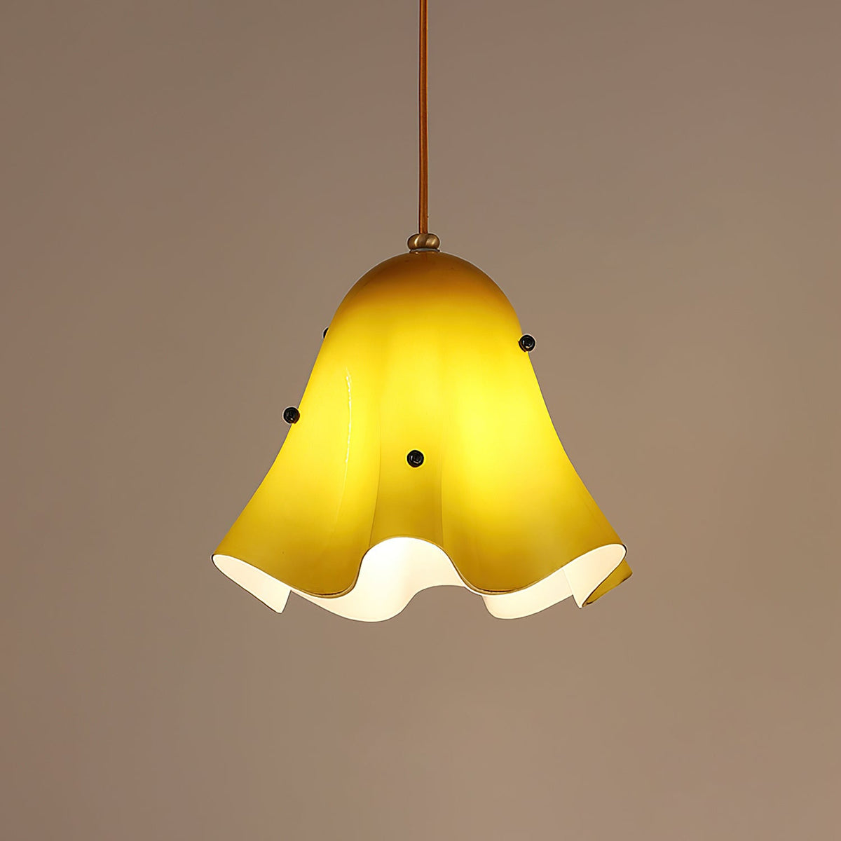 Vera Bloom Pendant Lamp – Sculptural Glass Chandelier in Gradient Hues