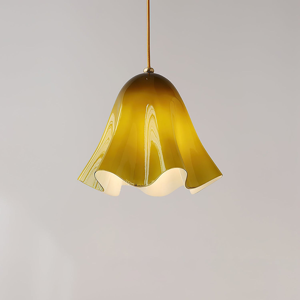 Vera Bloom Pendant Lamp – Sculptural Glass Chandelier in Gradient Hues