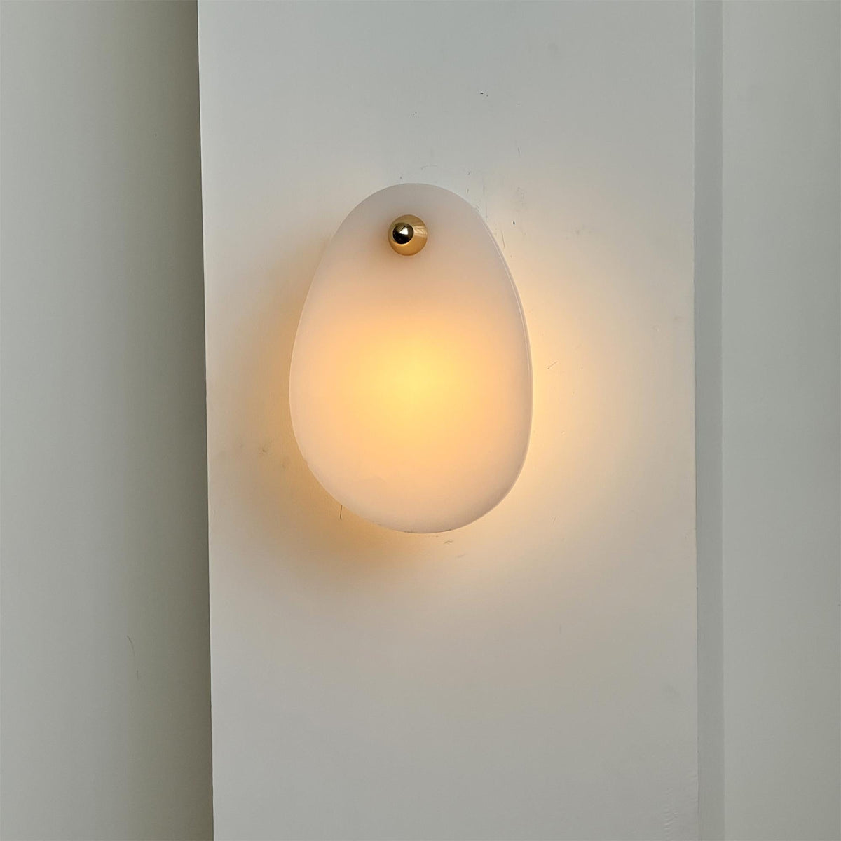 aurora-marble-wall-lamp