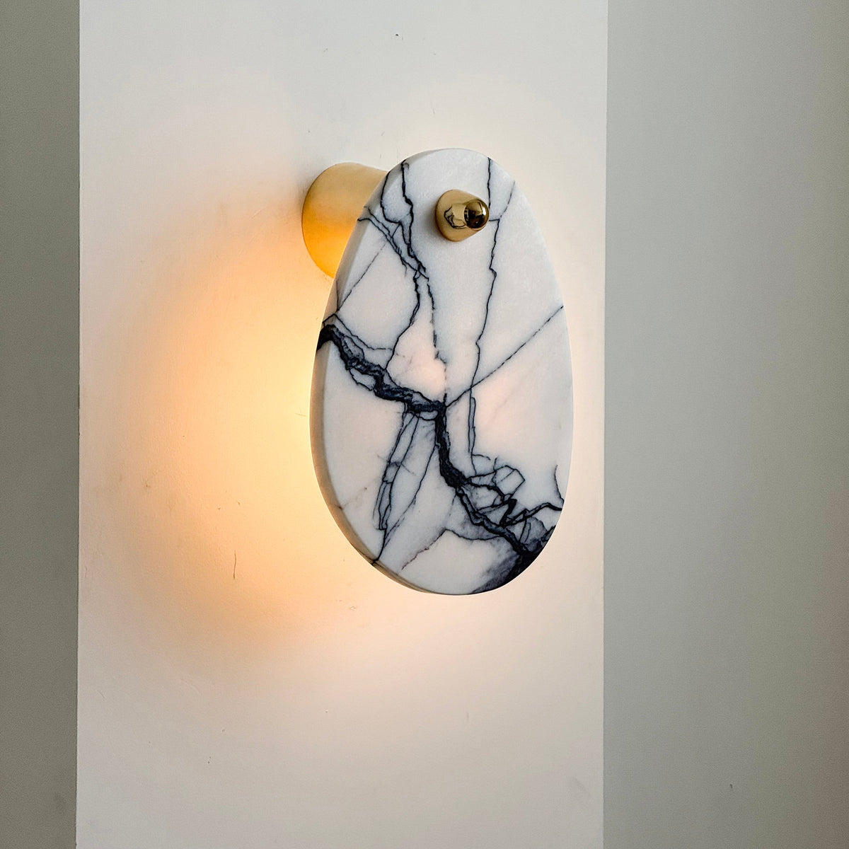 aurora-marble-wall-lamp