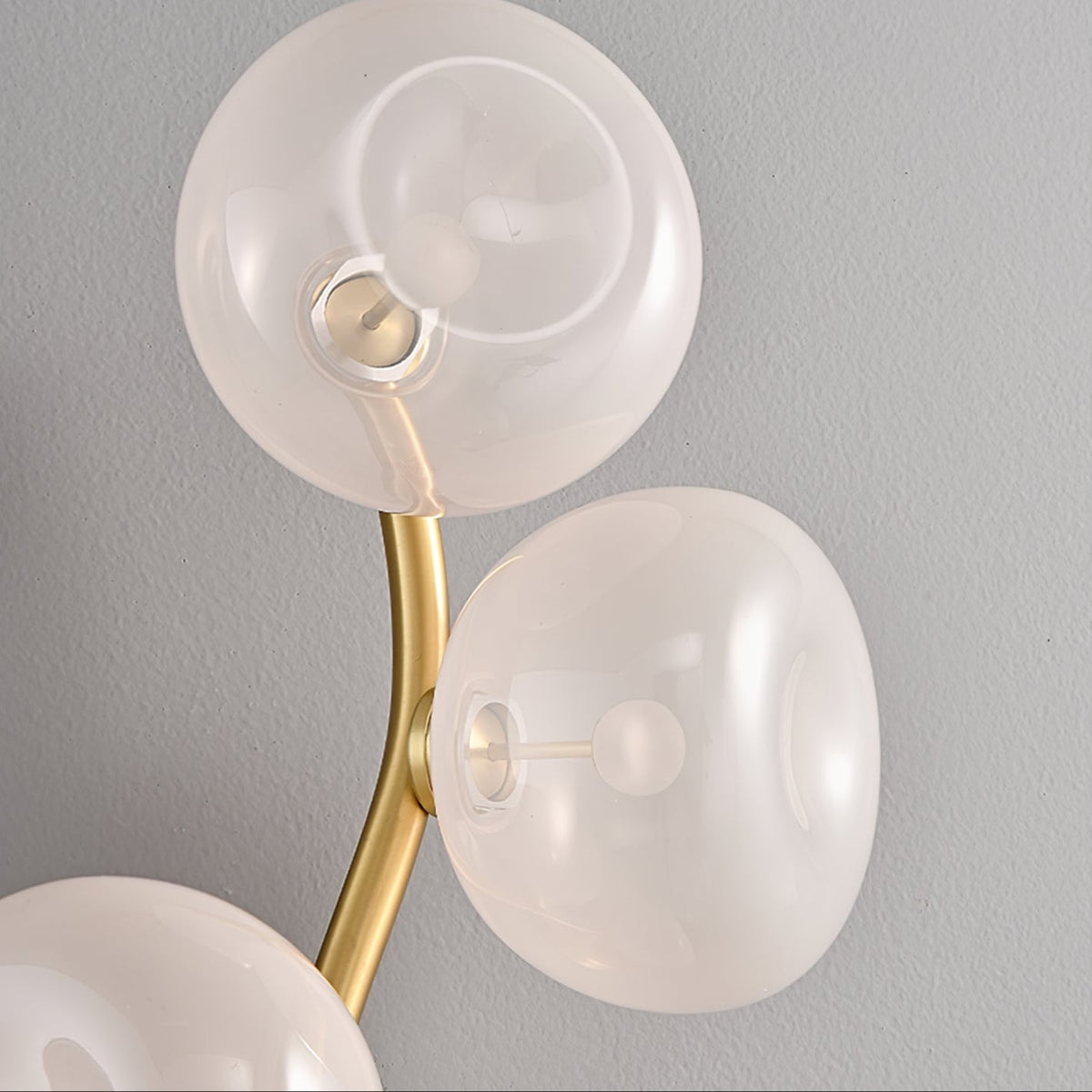 Aurora Vine Wall Sconce – Modern Gold LED Wall Light for Bedroom & Living Room