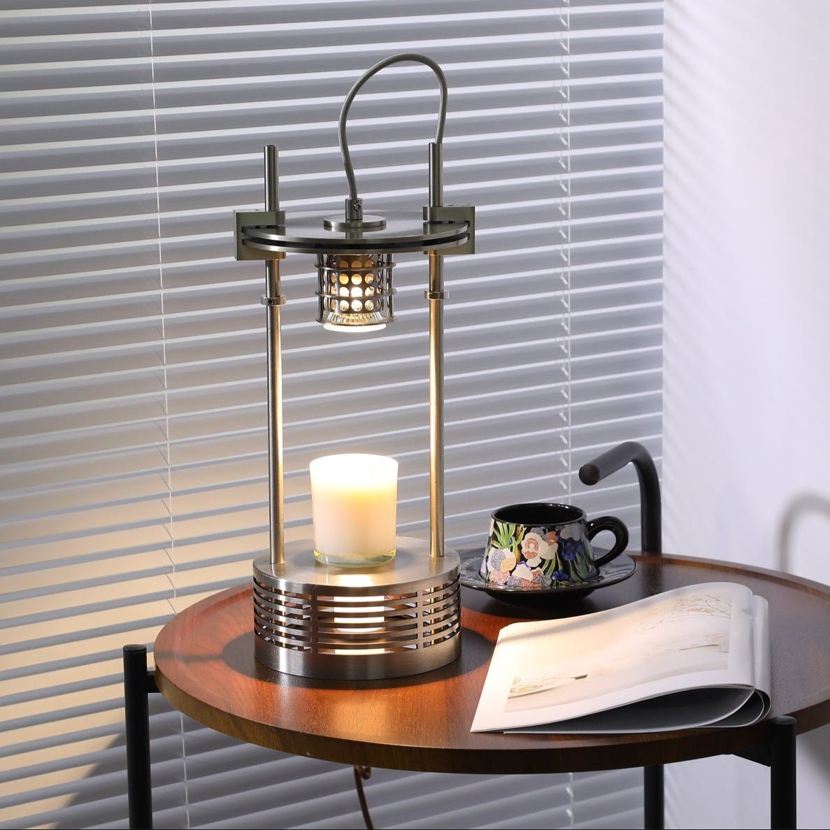 Aurosteel Aroma Table Lamp – Stainless Steel Melting Wax Lamp for Ambient Interiors