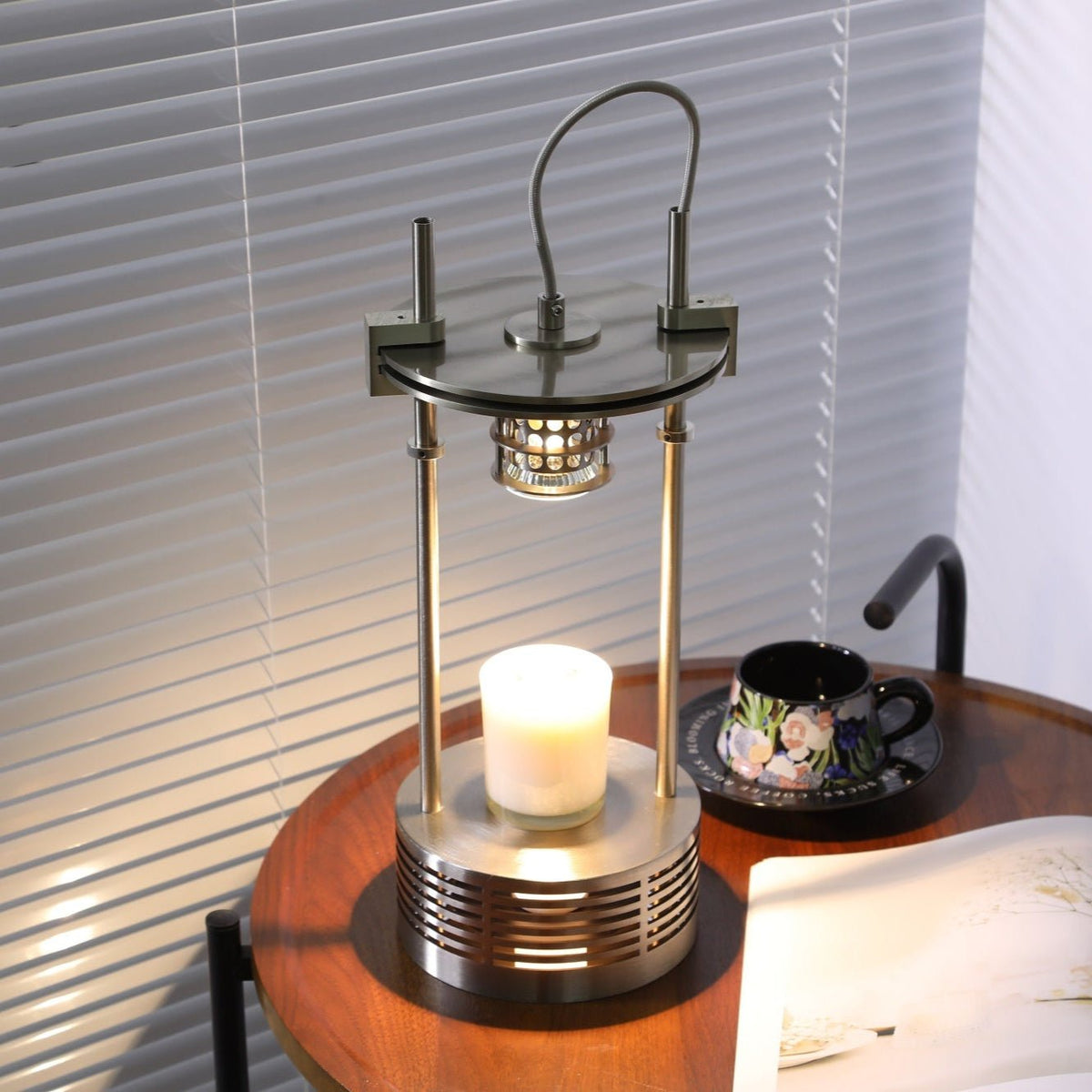 Aurosteel Aroma Table Lamp – Stainless Steel Melting Wax Lamp for Ambient Interiors