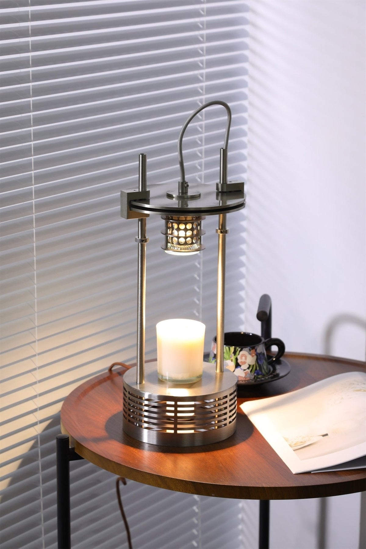 Aurosteel Aroma Table Lamp – Stainless Steel Melting Wax Lamp for Ambient Interiors