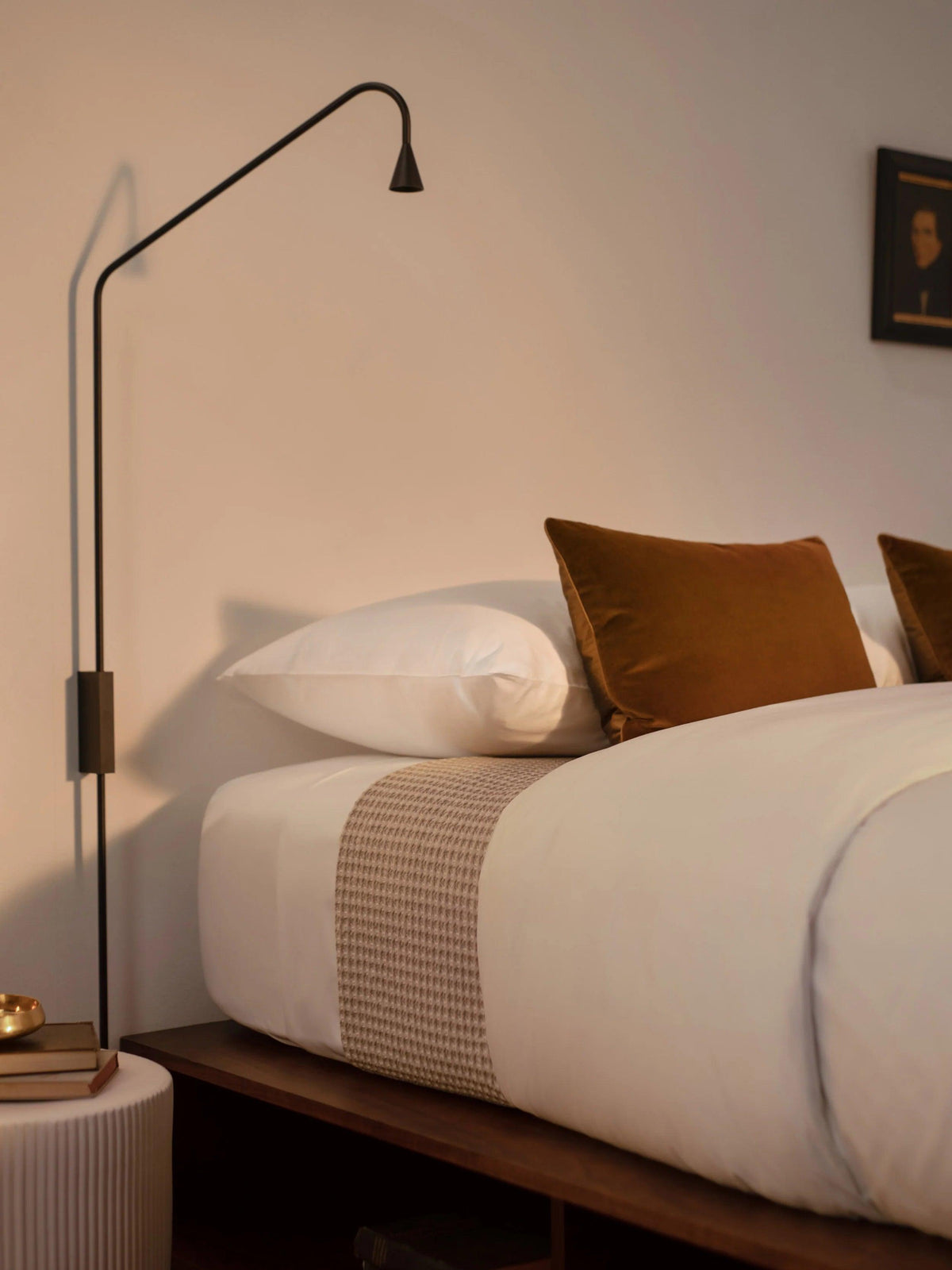 svarna_wall_lamp