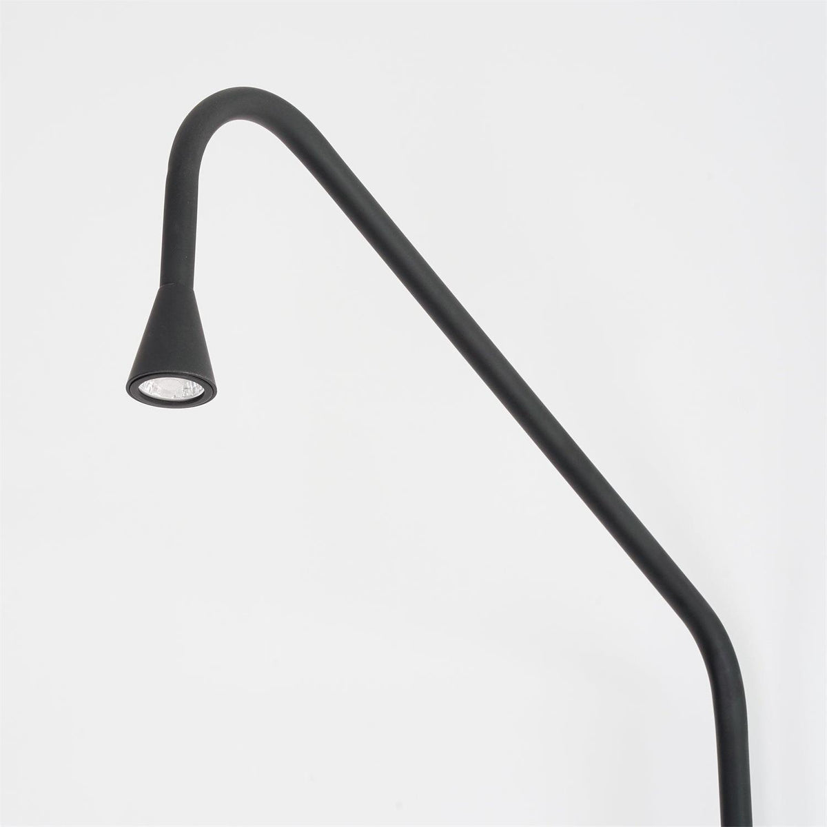 svarna_wall_lamp