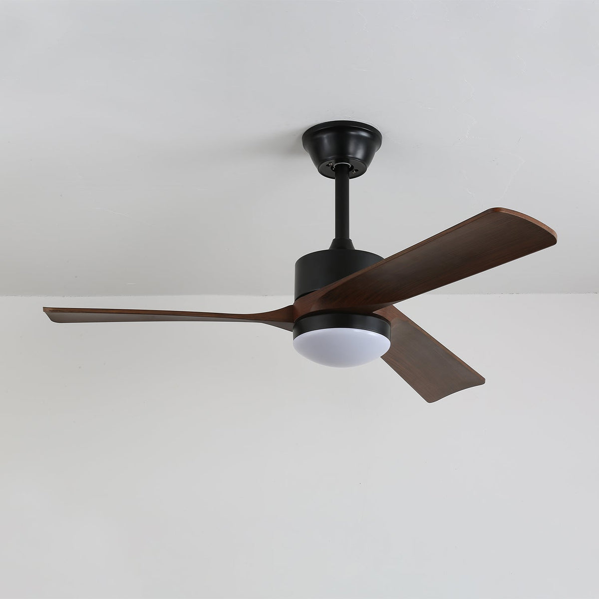 Averso Ceiling Fan Light with LED and Remote Control