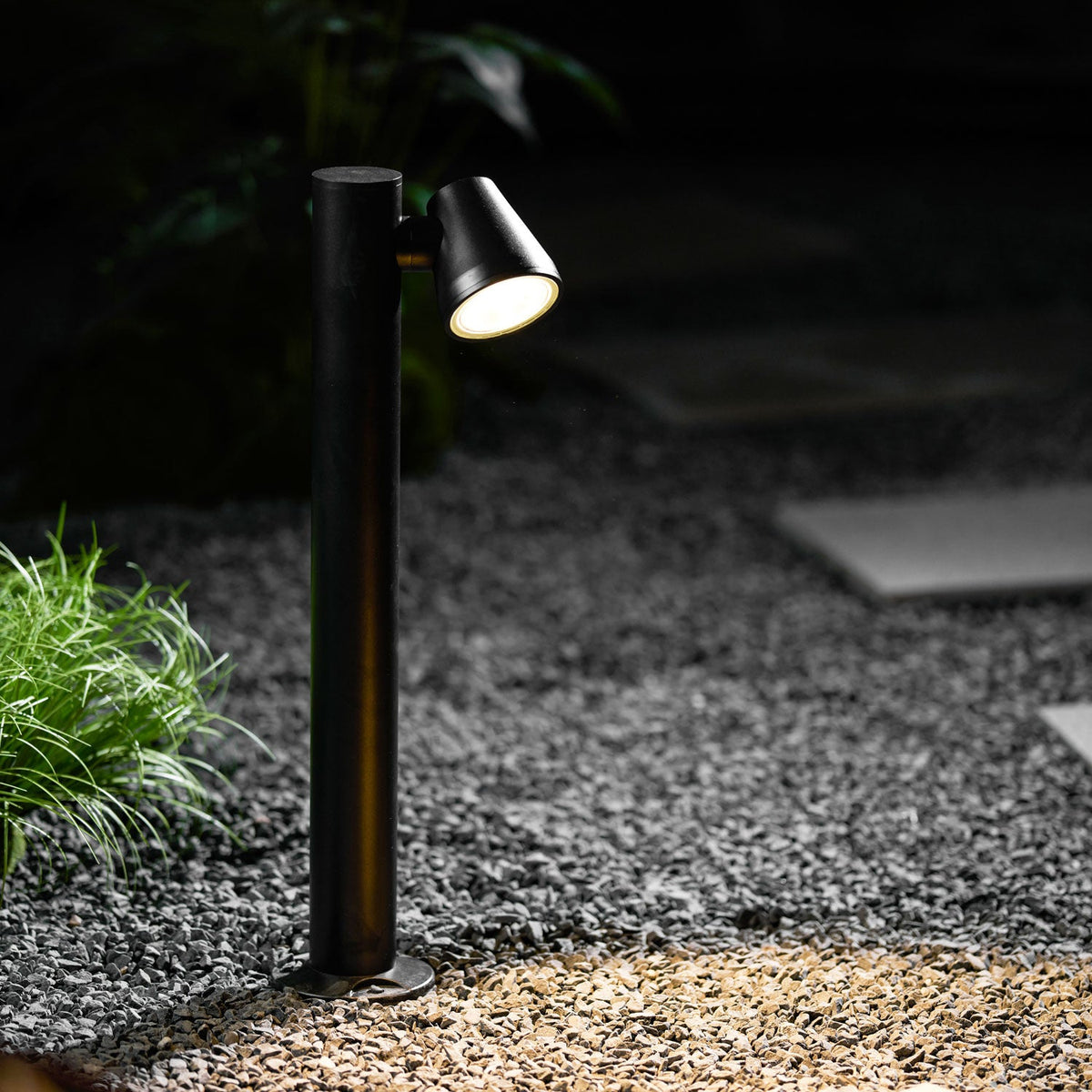 Axis Outdoor Bollard Spotlight – Modern LED Path Light in Matte Black