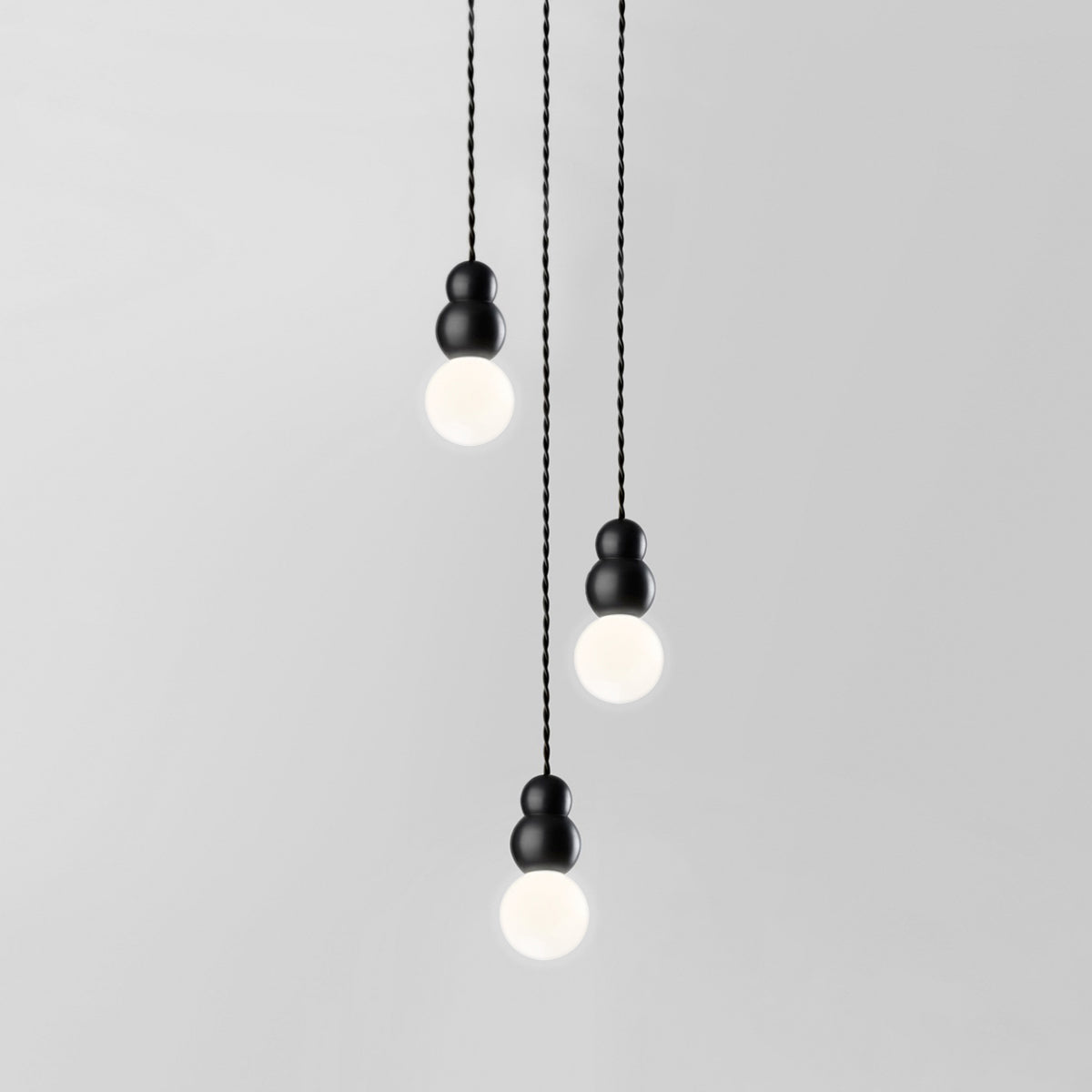 Ball Series Pendant Light – Modern Glass Globe Ceiling Lamp