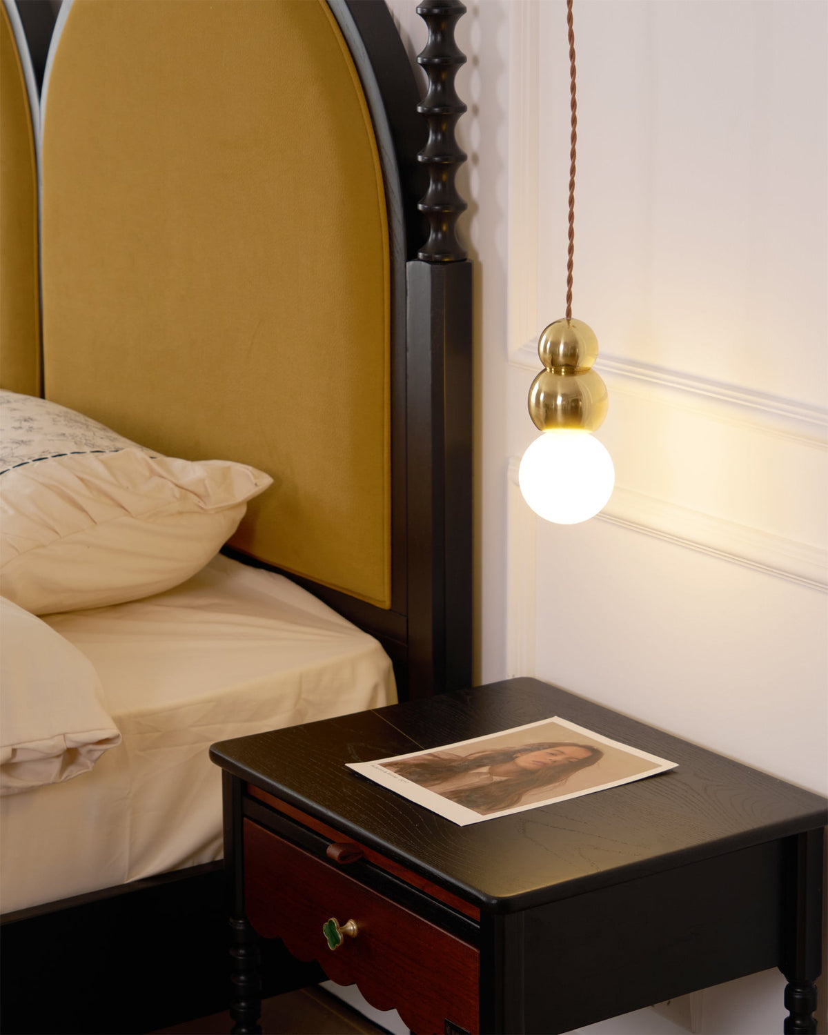 Ball Series Pendant Light – Modern Glass Globe Ceiling Lamp