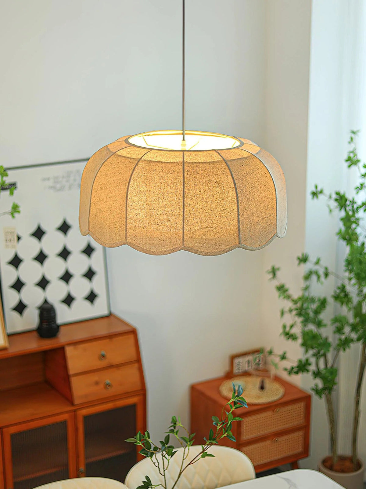 banana-leaf-pendant-lamp