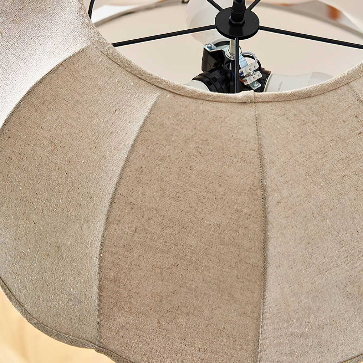 banana-leaf-pendant-lamp