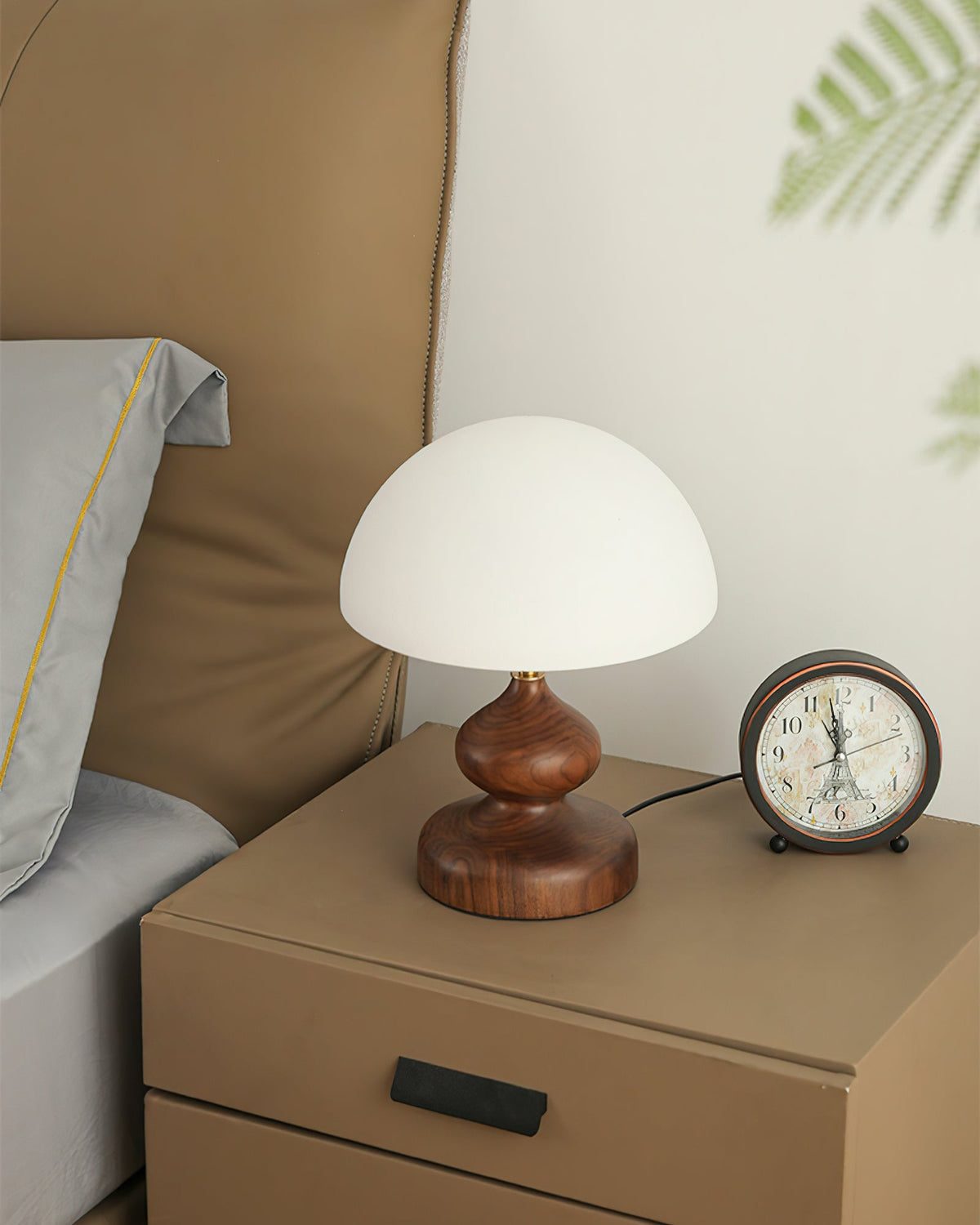 banyan-tree-table-lamp