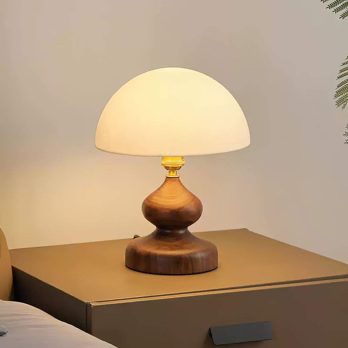 banyan-tree-table-lamp