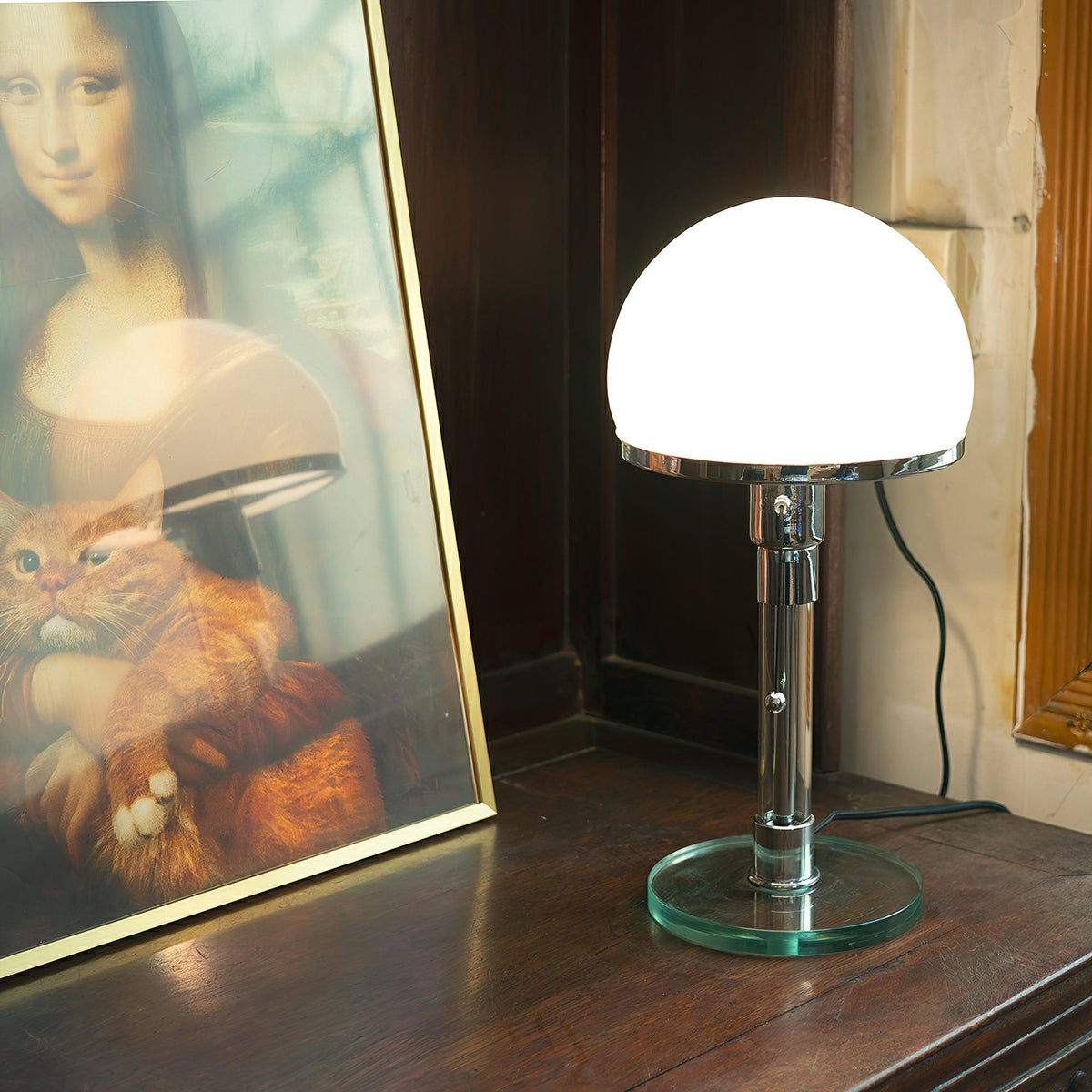 bauhaus-table-lamp