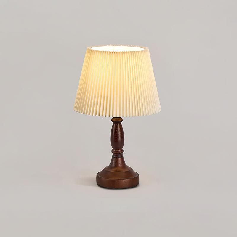 beatrice-table-lamp