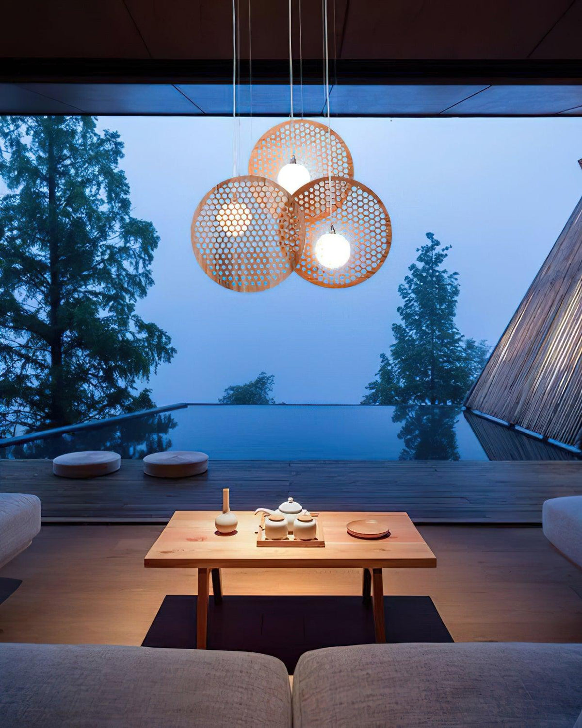 bee-plate-chandelier
