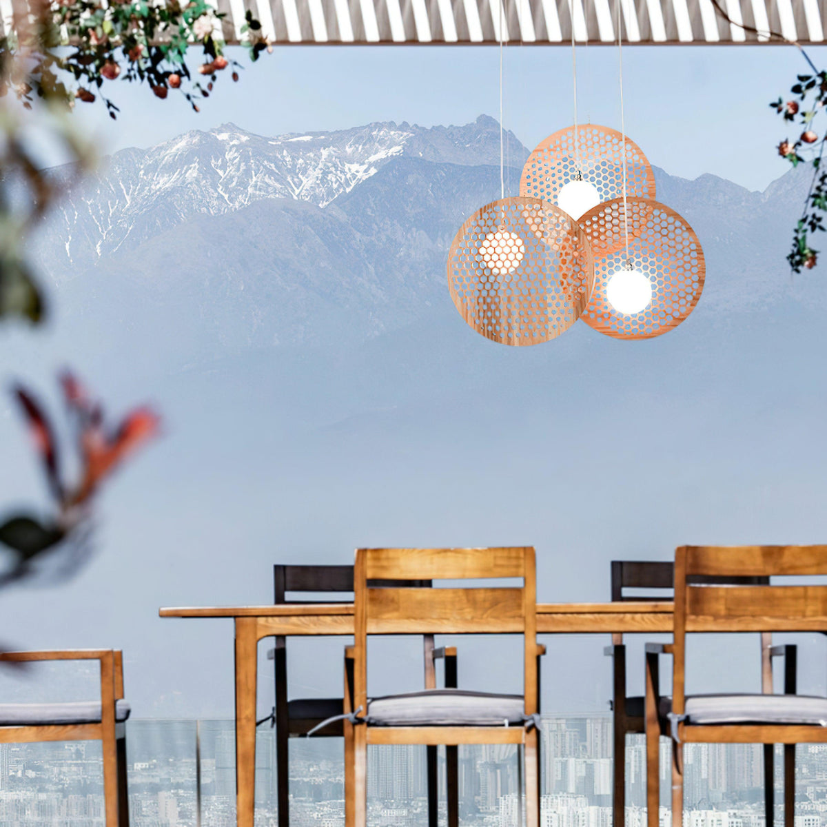 bee-plate-chandelier