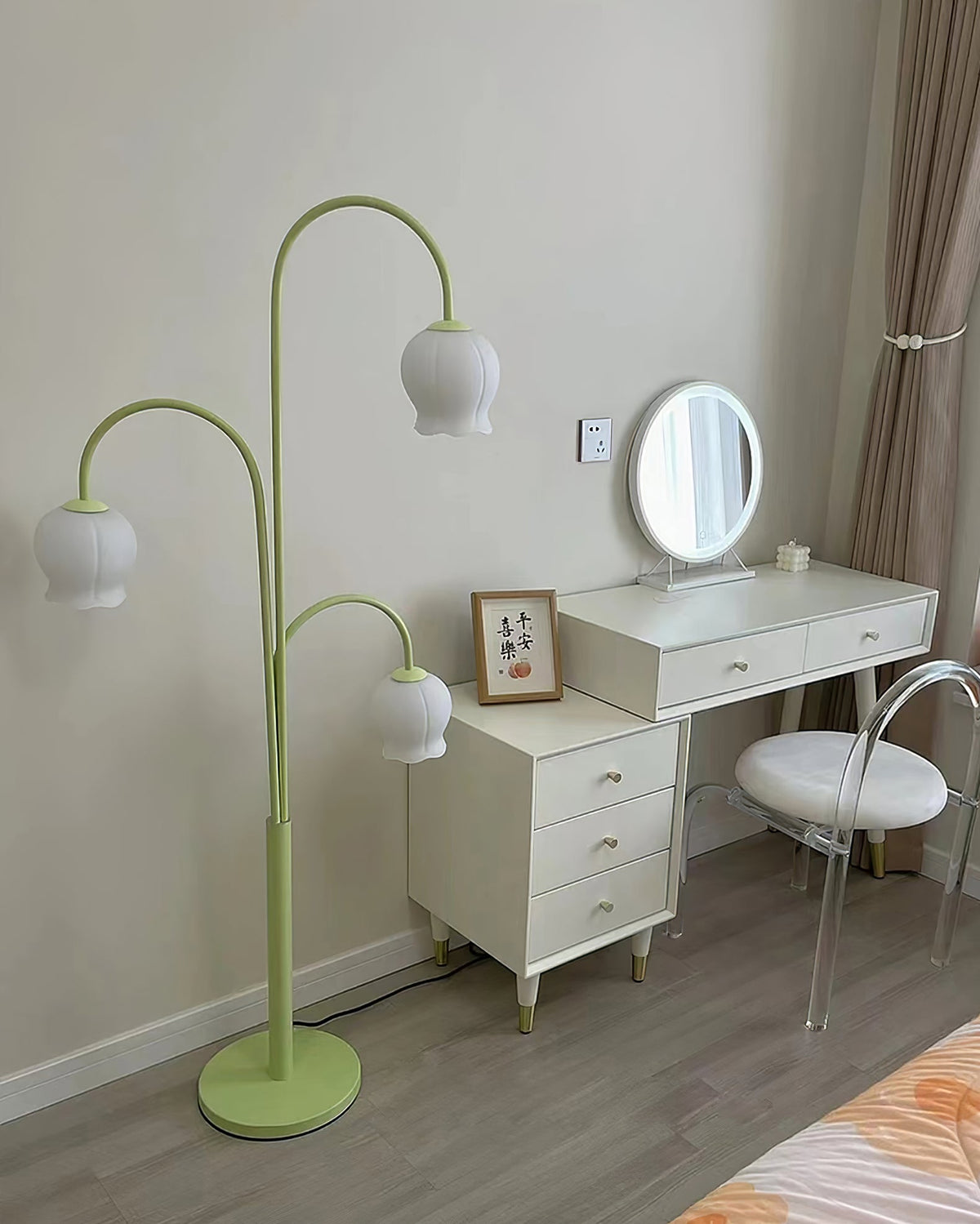 bell-orchid-floor-lamp