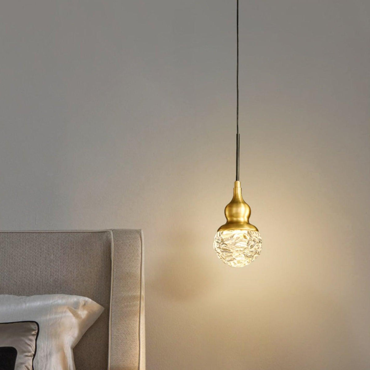 Bella Brass Pendant Light – Modern LED Mini Pendant for Kitchen Island, Dining Room, Bedroom