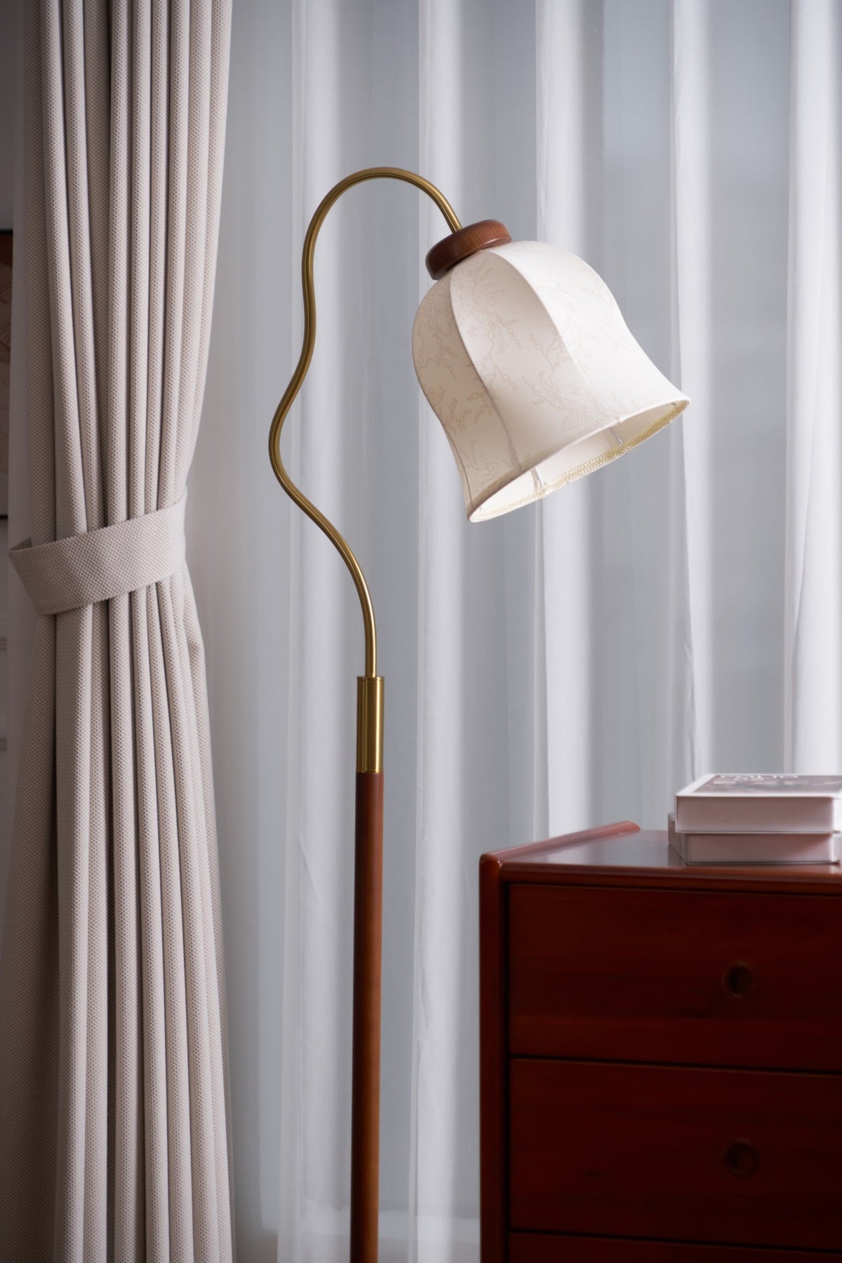 Bellvine Floor Lamp – Curved Brass & Walnut Wood with Floral Fabric Shade