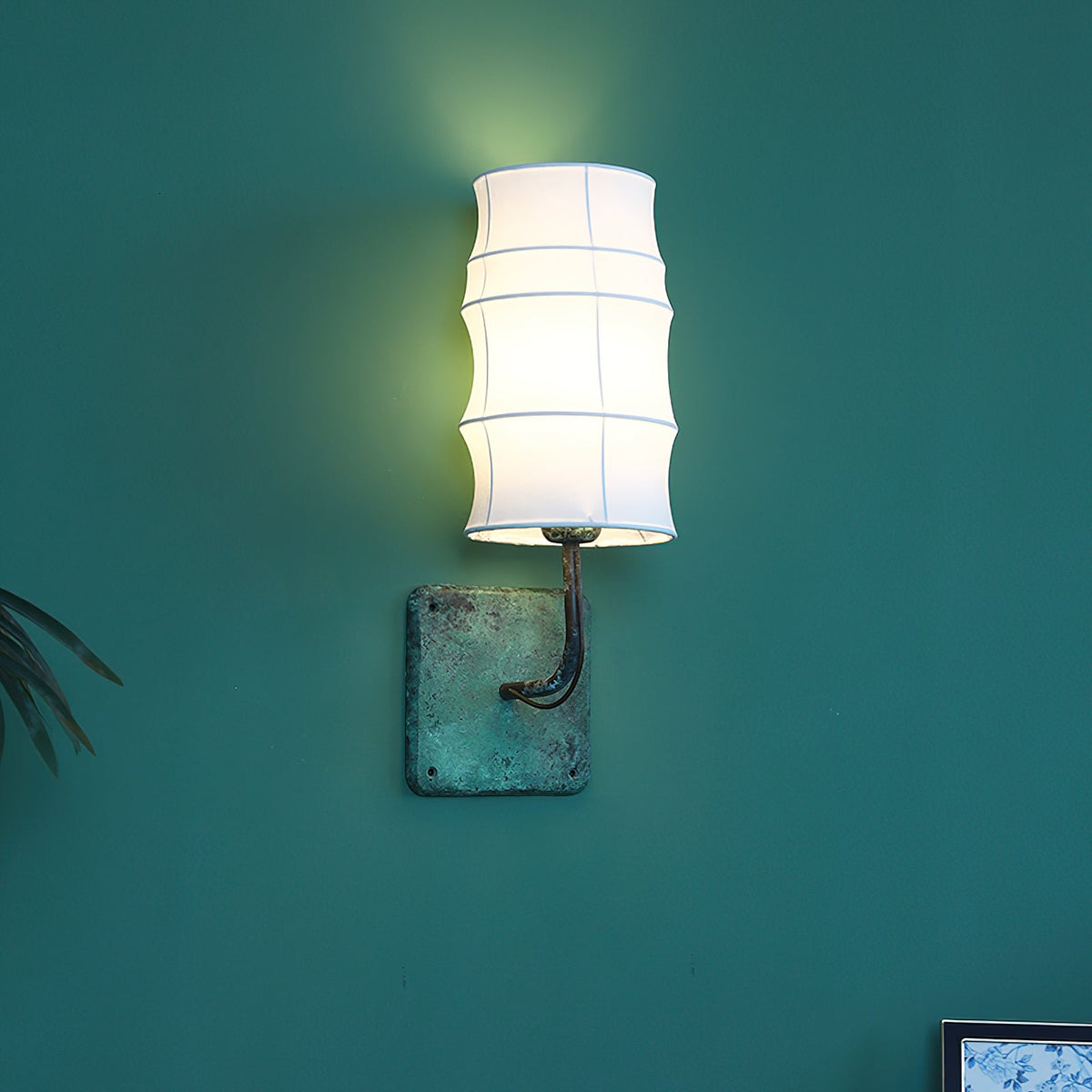 bennet-wall-lamp
