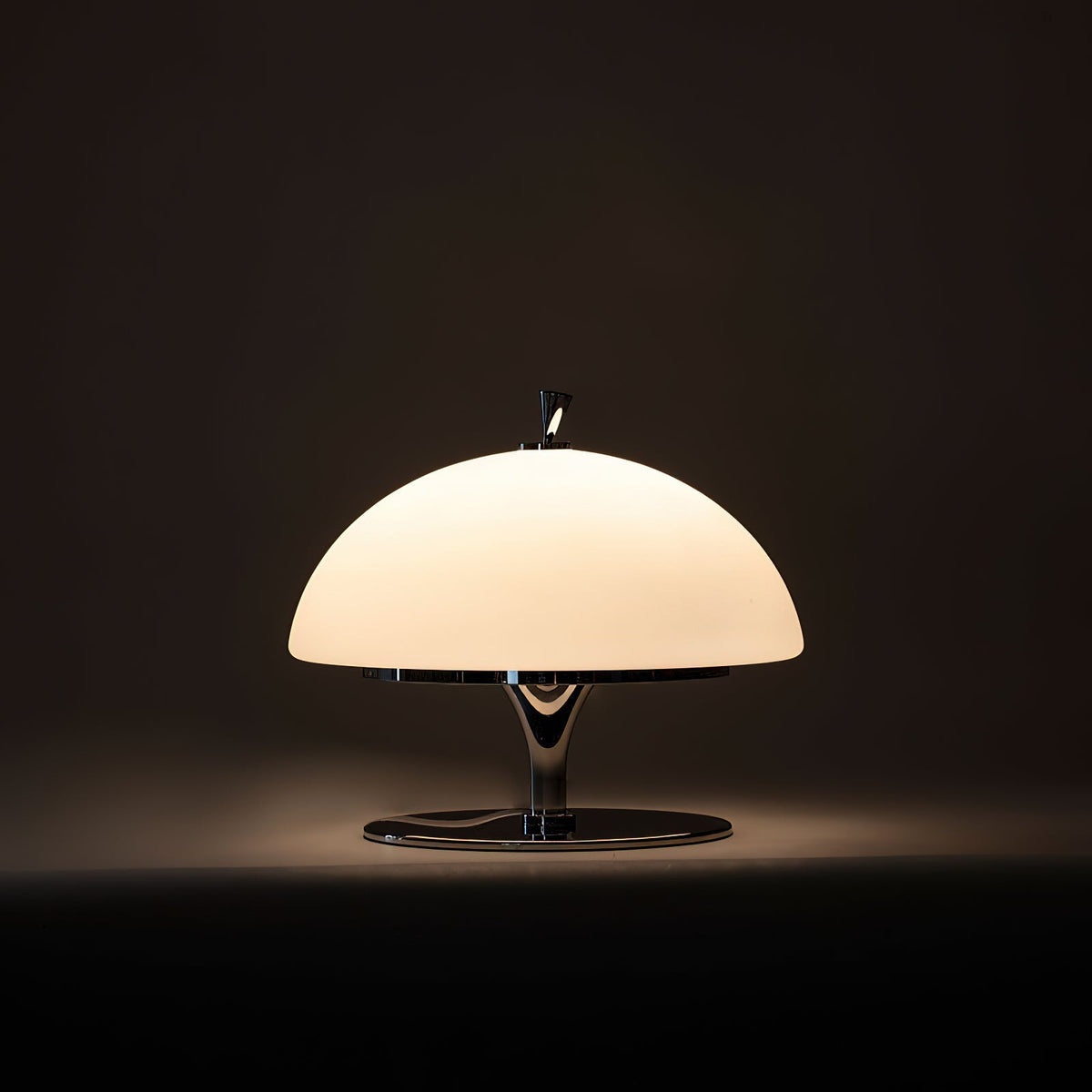 beret-table-lamp