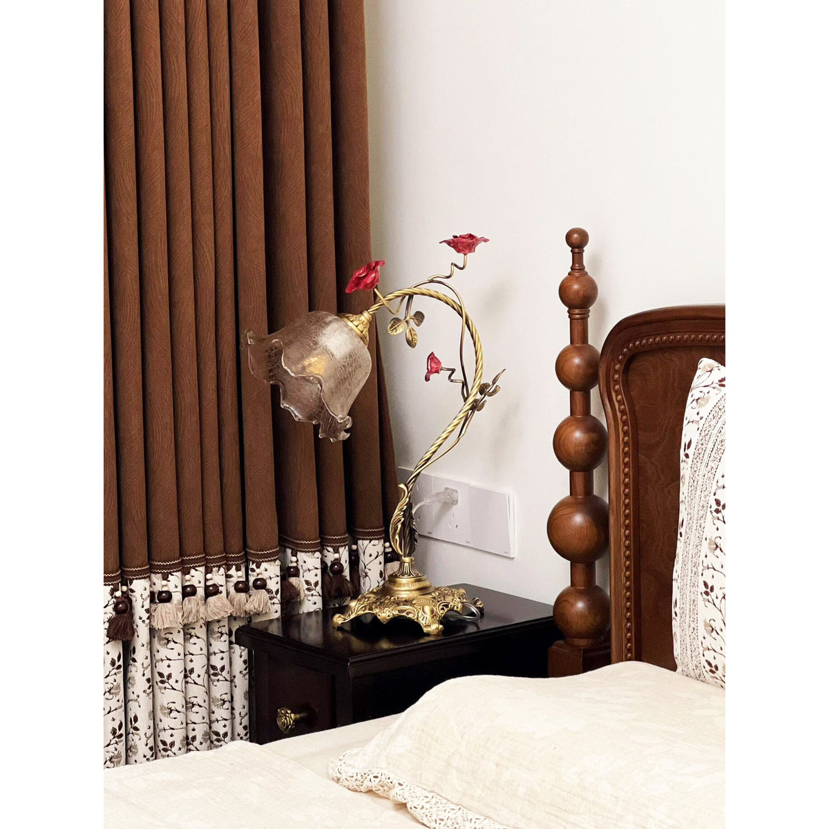 beulah-table-lamp