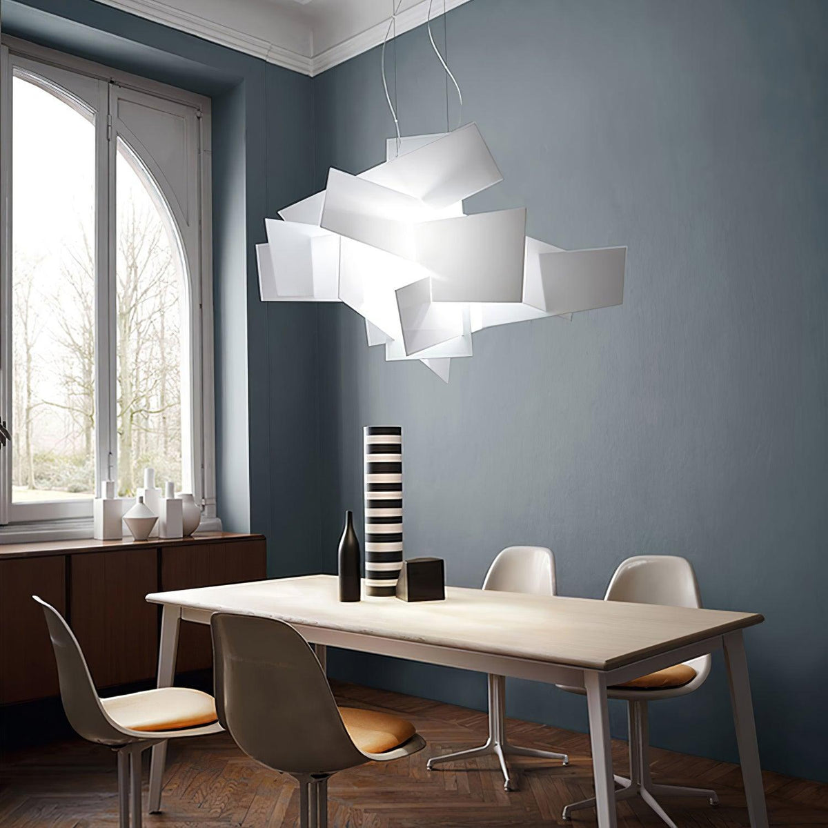Big Bang Sculptural Pendant Light in White Metal and Acrylic