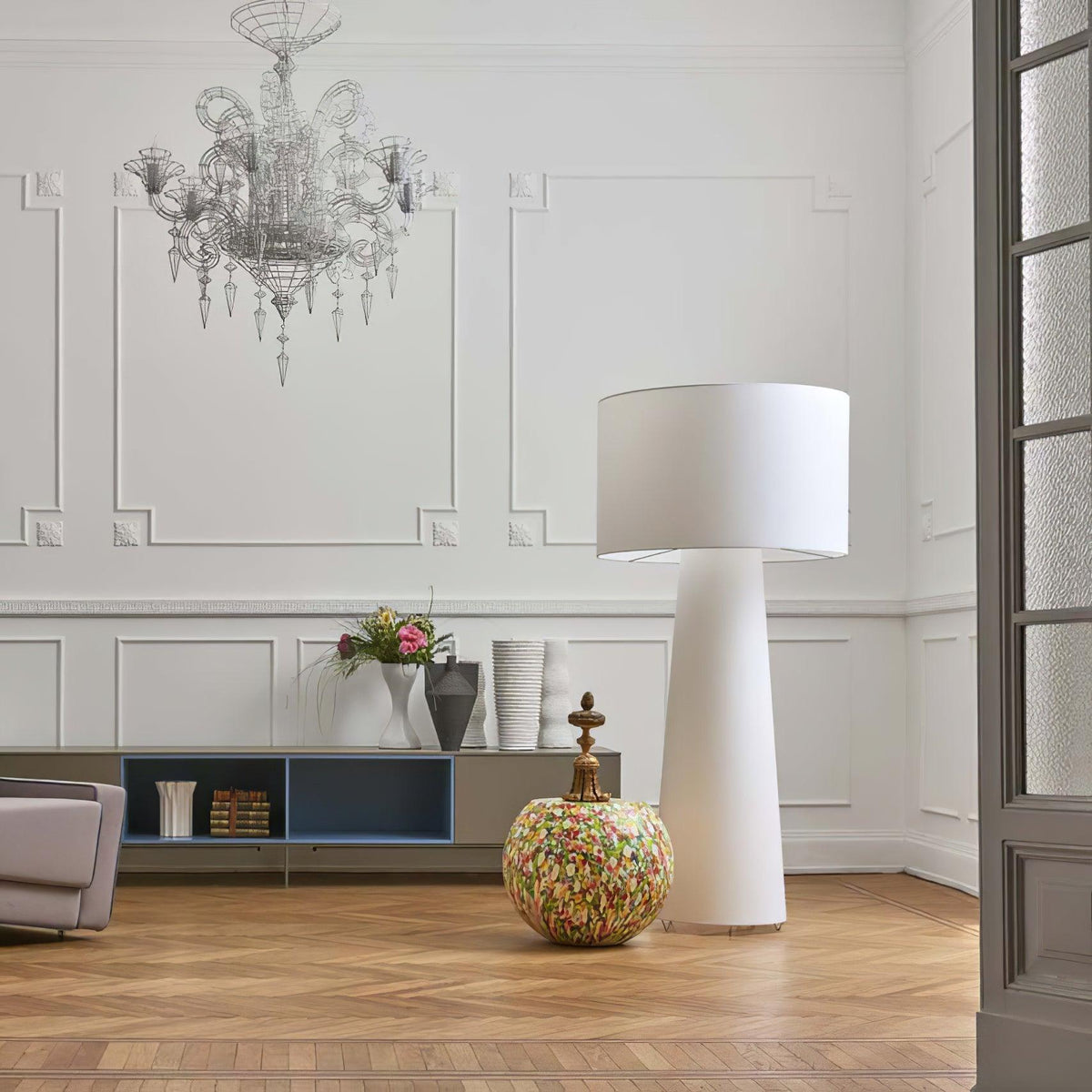 big-shadow-floor-light