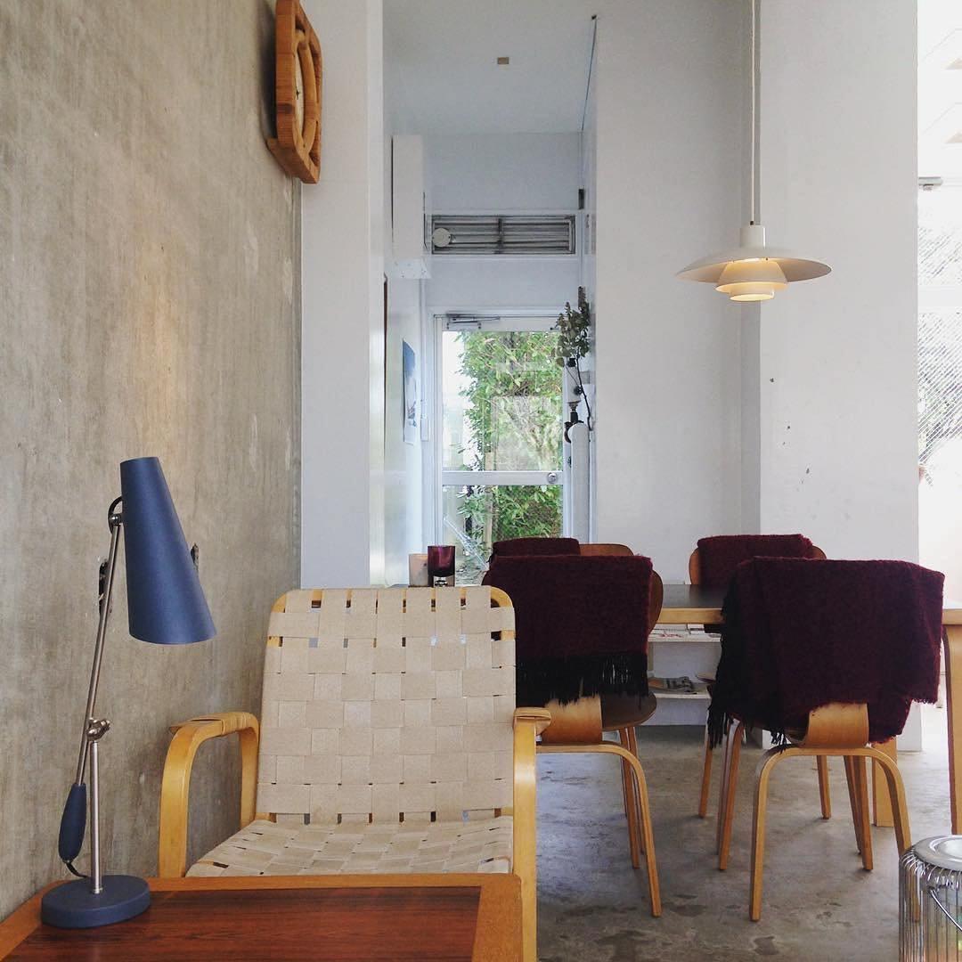birdy-table-lamp
