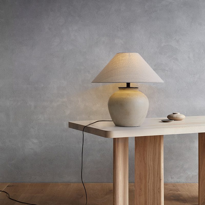 Black Mud Table Lamp