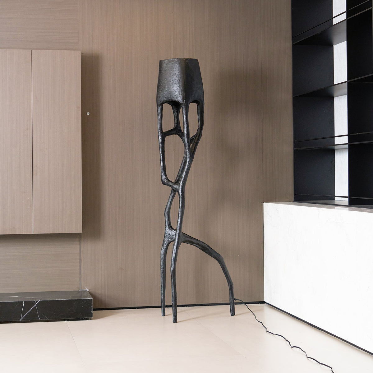 black-tree-sculpture-floor-lamp