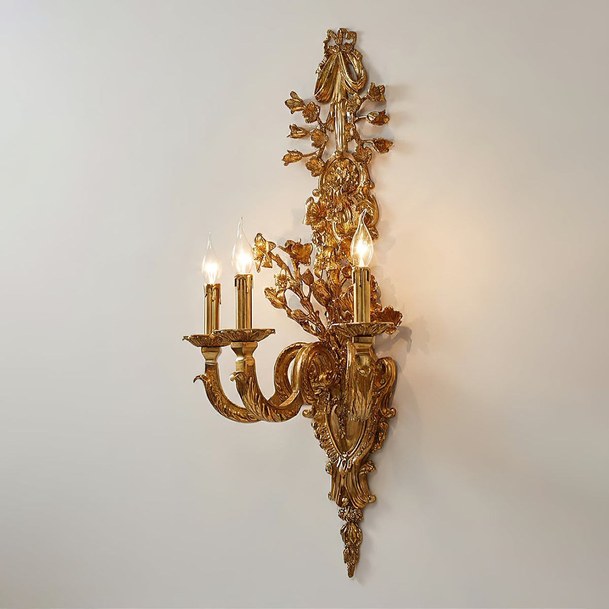 blanche-brass-wall-lamp