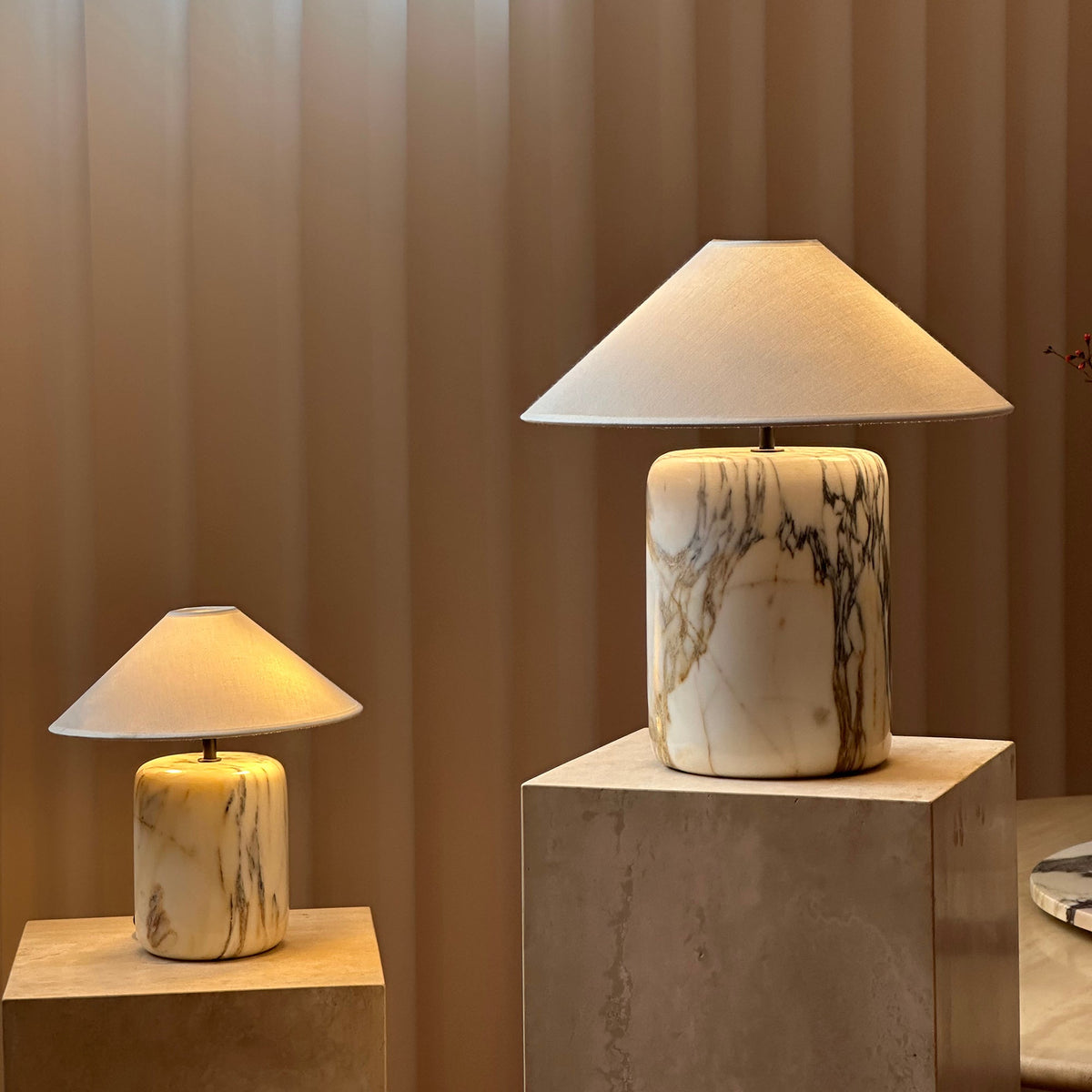 block-marble-table-lamp