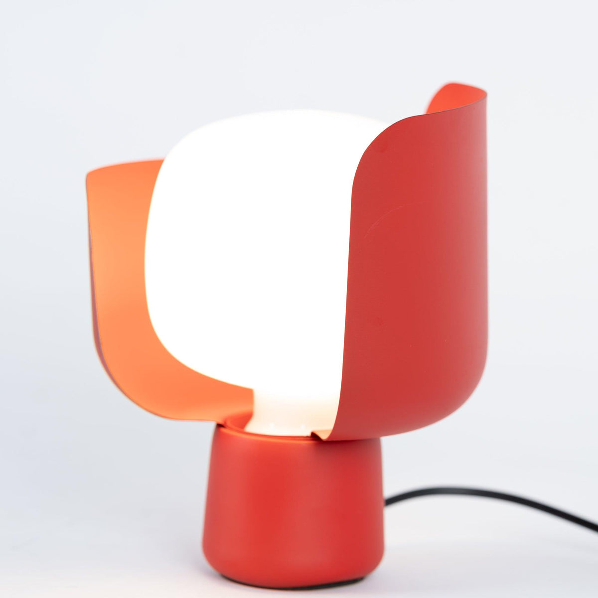 Blom Table Lamp