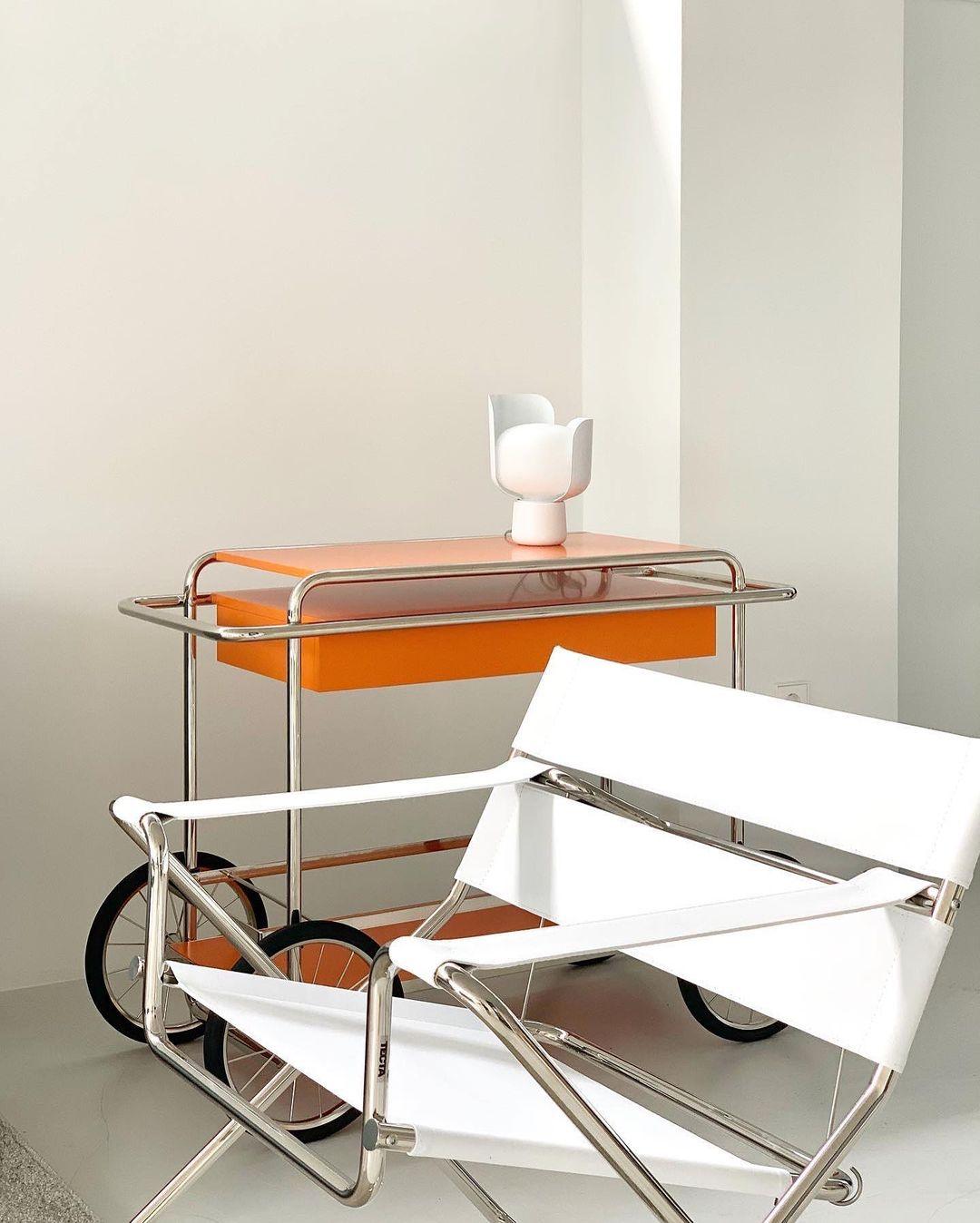Blom Table Lamp