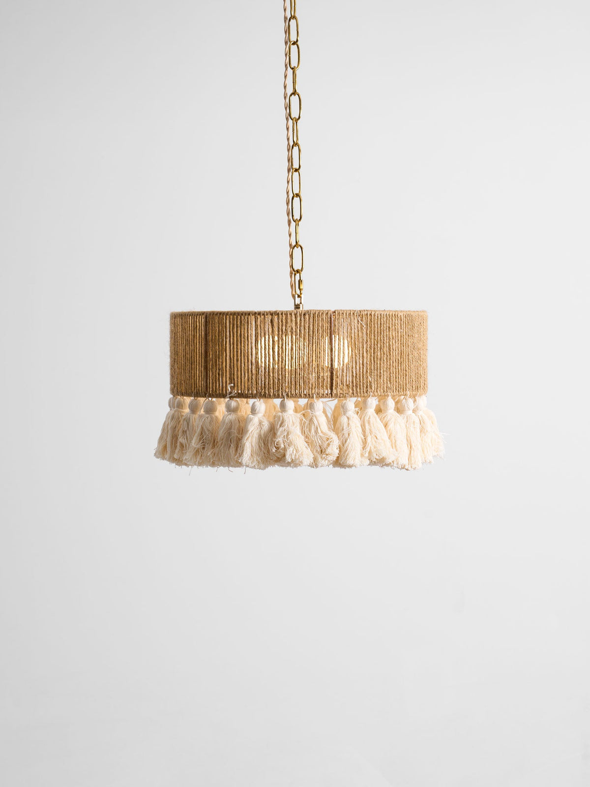 Boho Rara Handwoven Cotton Pendant Light – Natural Hemp Tassel Chandelier