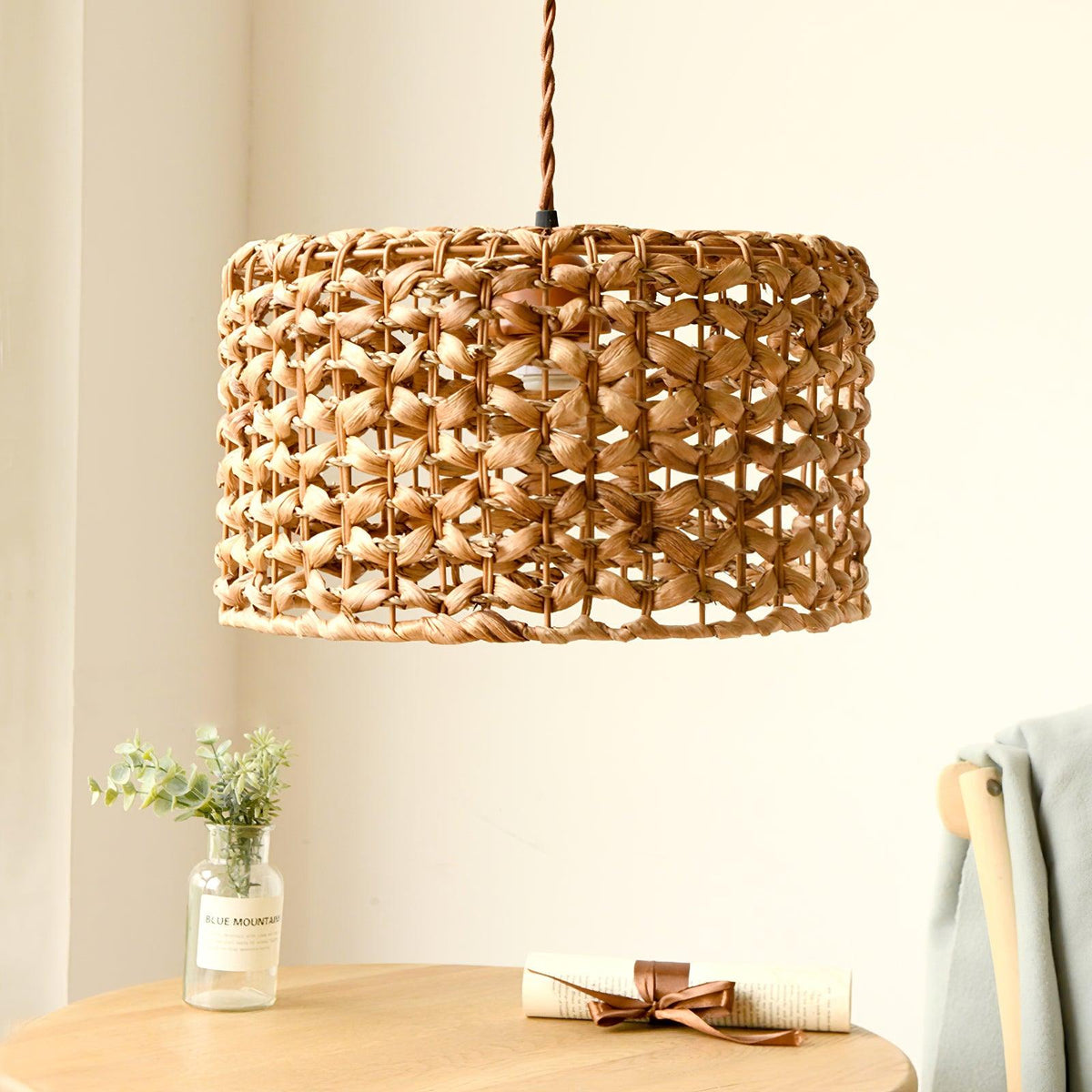 boho-rattan-woven-lampshade-pendant-light